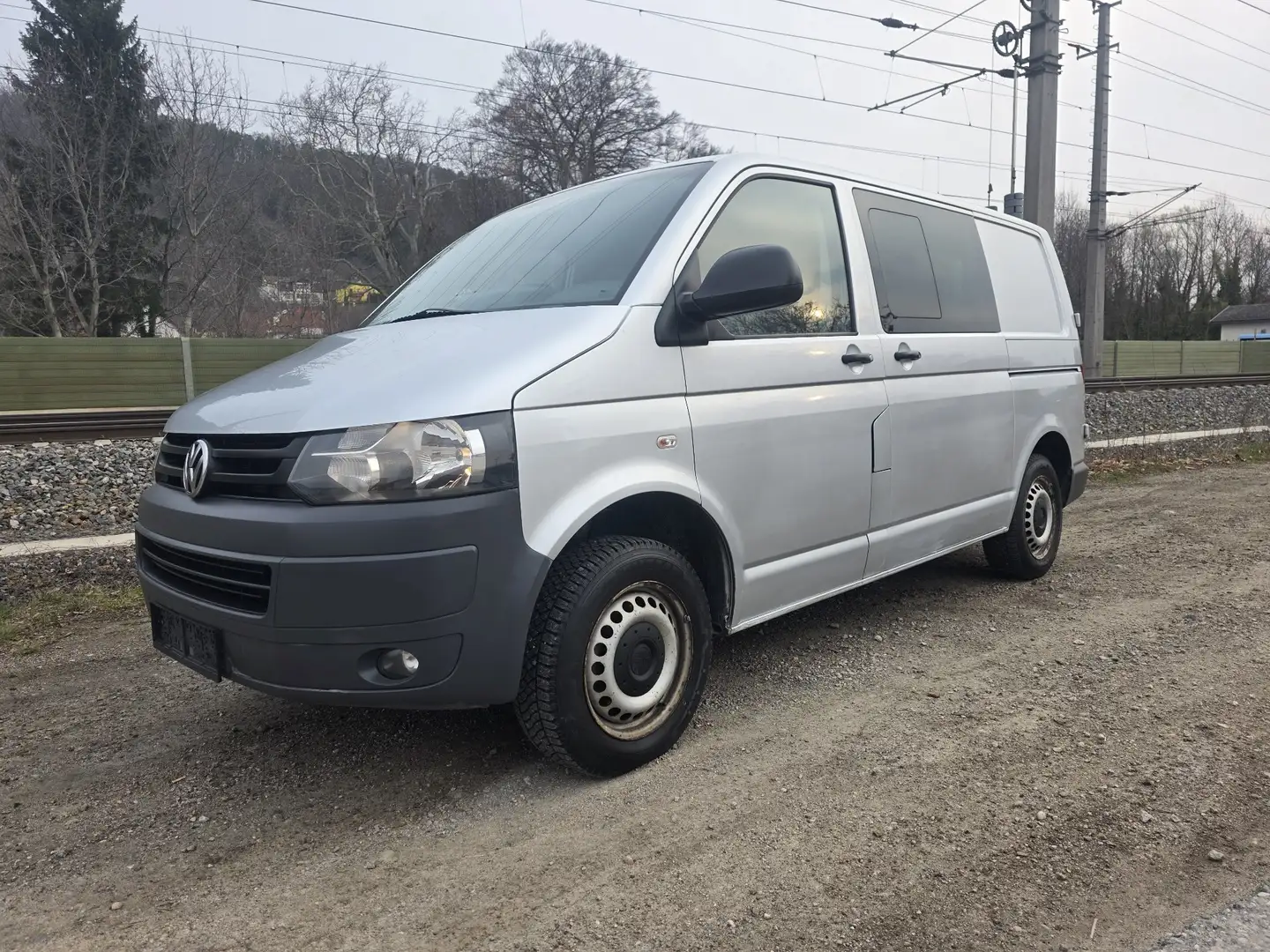 Volkswagen T5 2.0TDI Allrad Grau - 1
