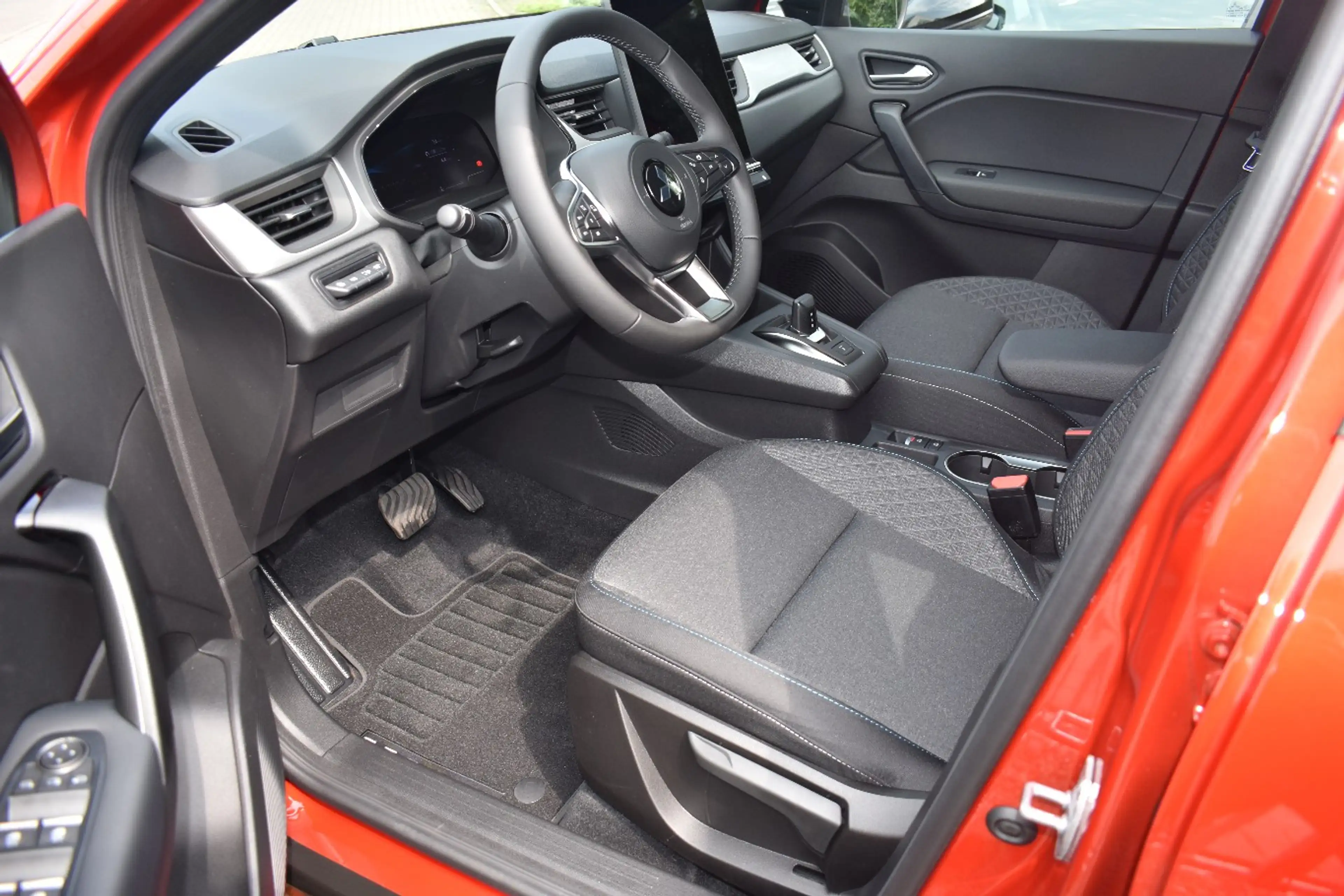 Mitsubishi Grandis Diamant PLUS 1.3 T-Benziner 7-DCT — photo 10