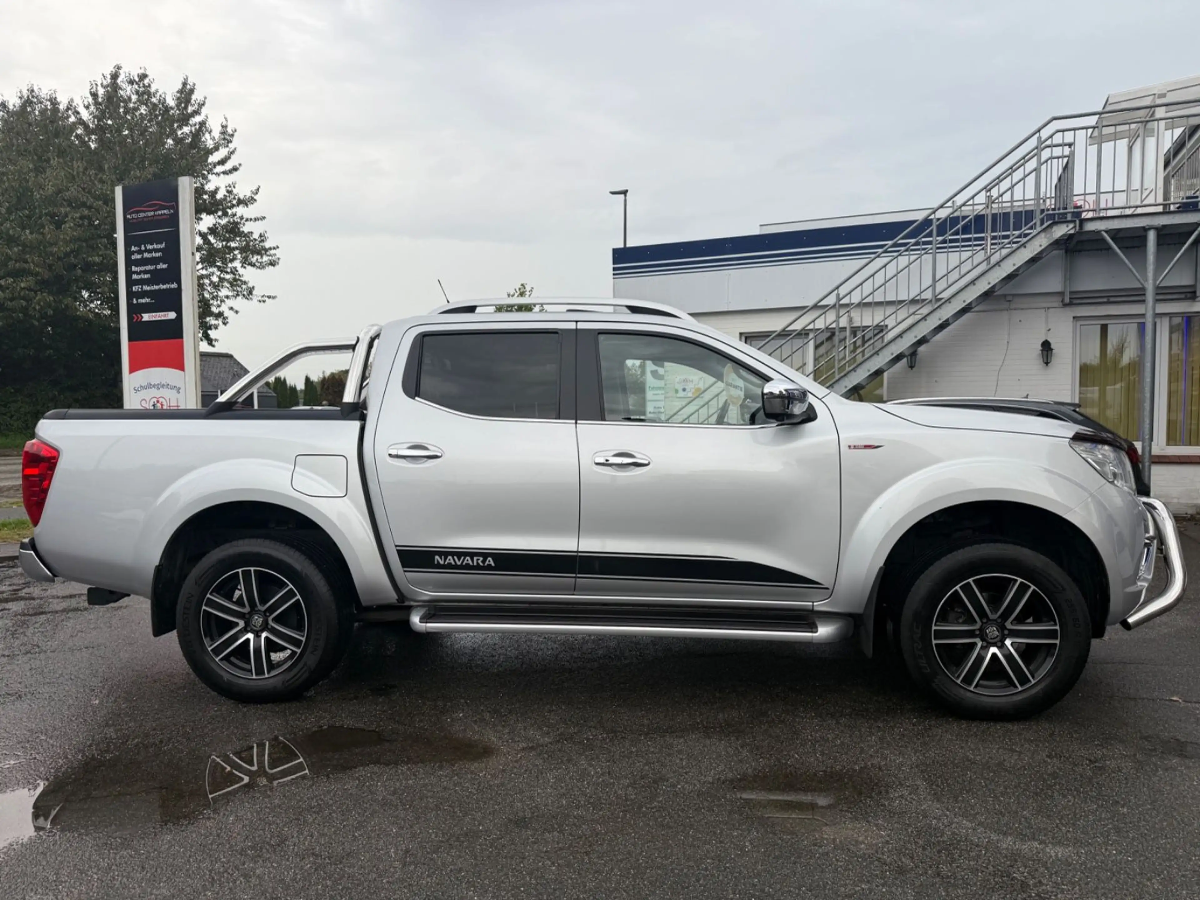 Nissan Navara NP300 Tekna Double Cab 4x4 (AHK-360°) — photo 12