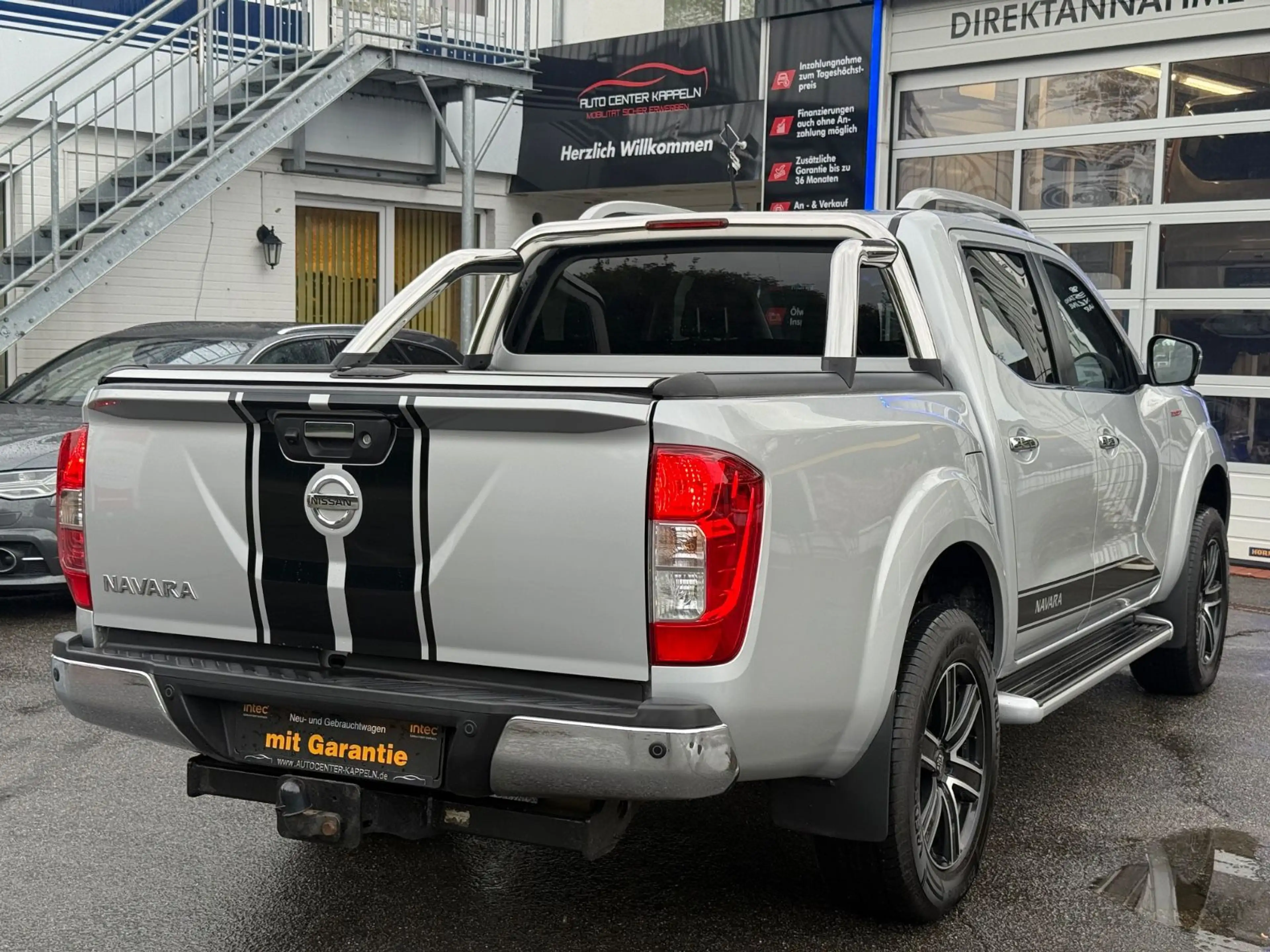 Nissan Navara NP300 Tekna Double Cab 4x4 (AHK-360°) — photo 9
