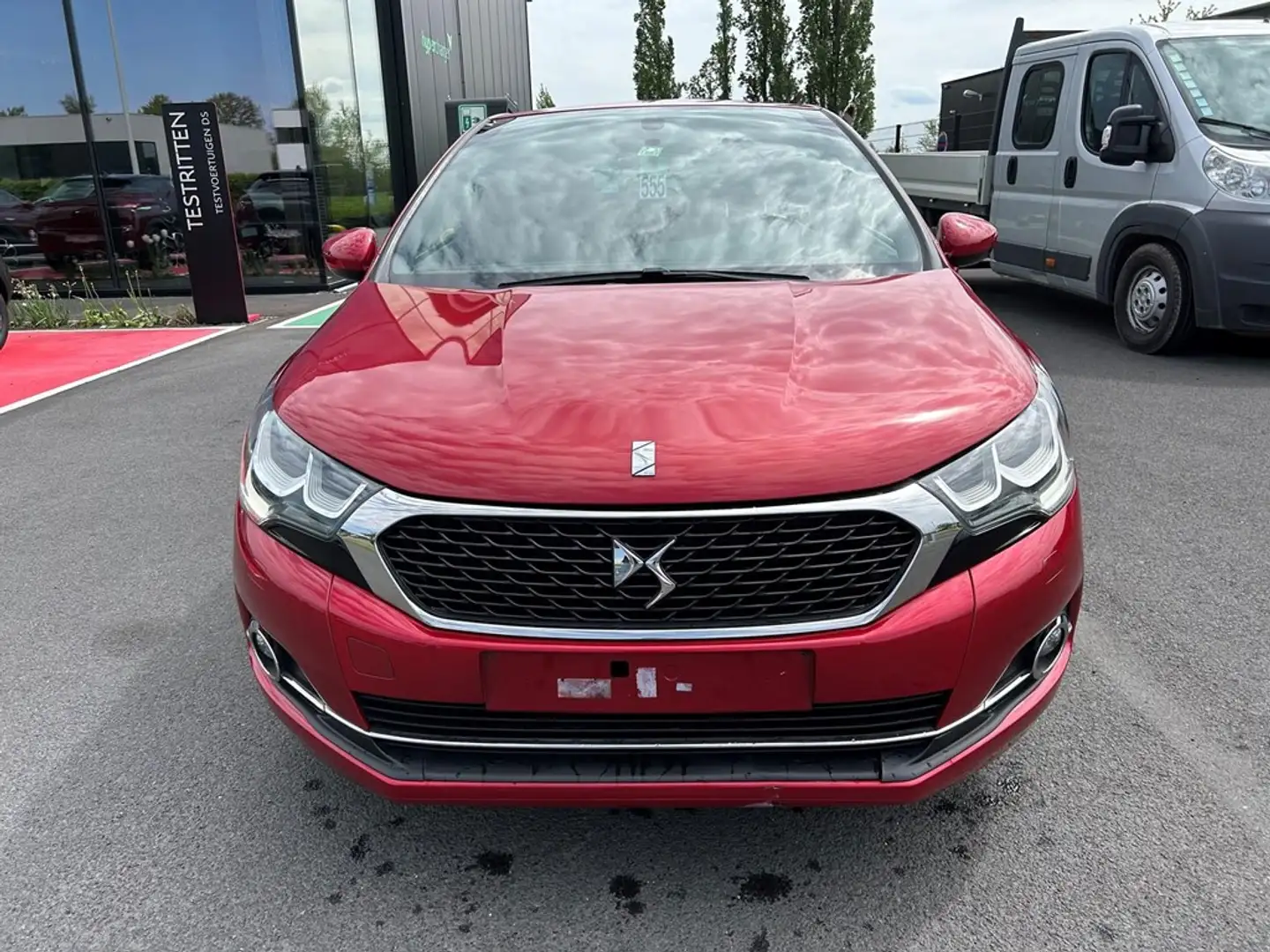 DS Automobiles DS 4 PureTech So Chic Red - 2