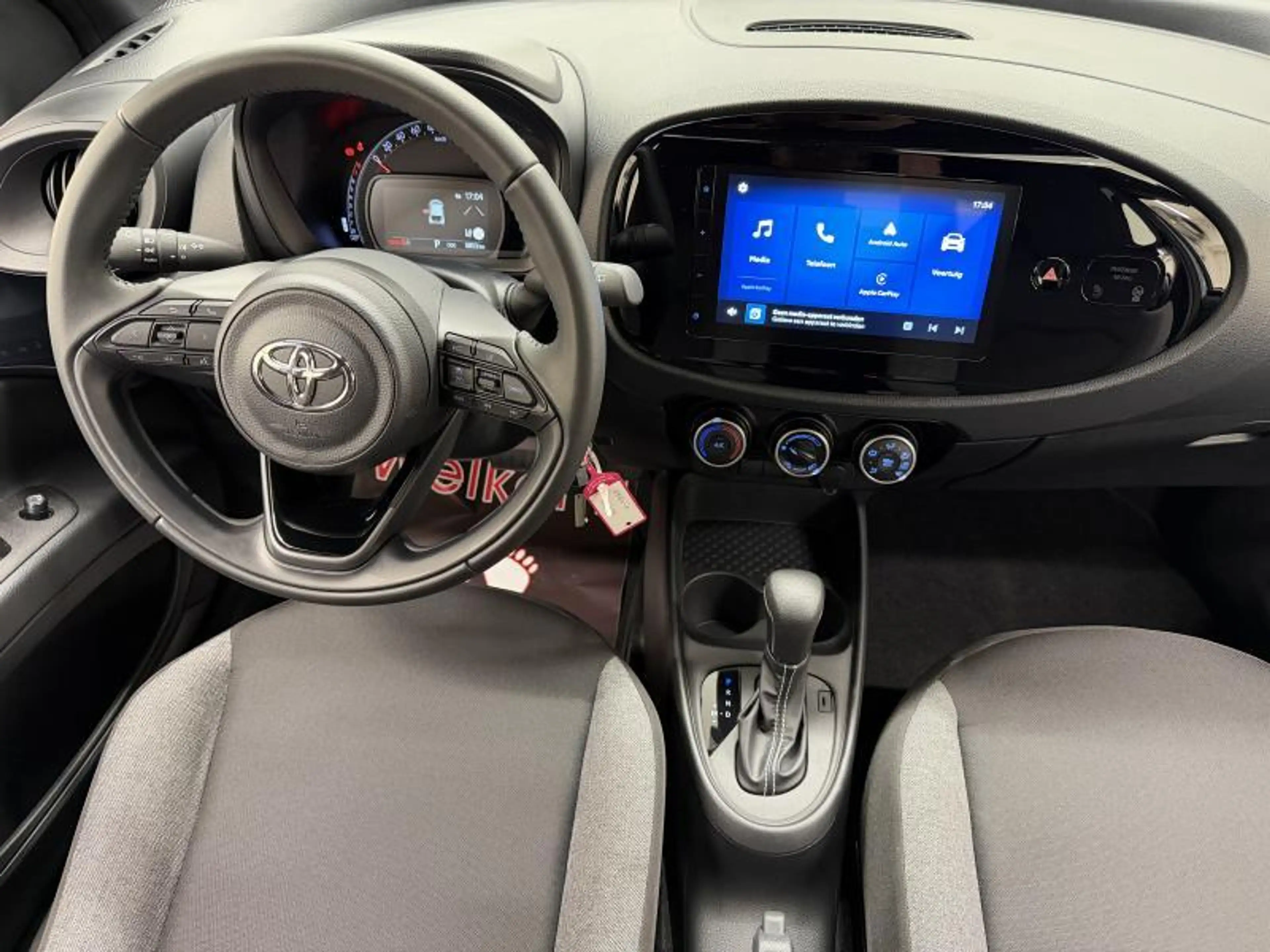 Toyota Aygo X Play + Automaat — photo 14