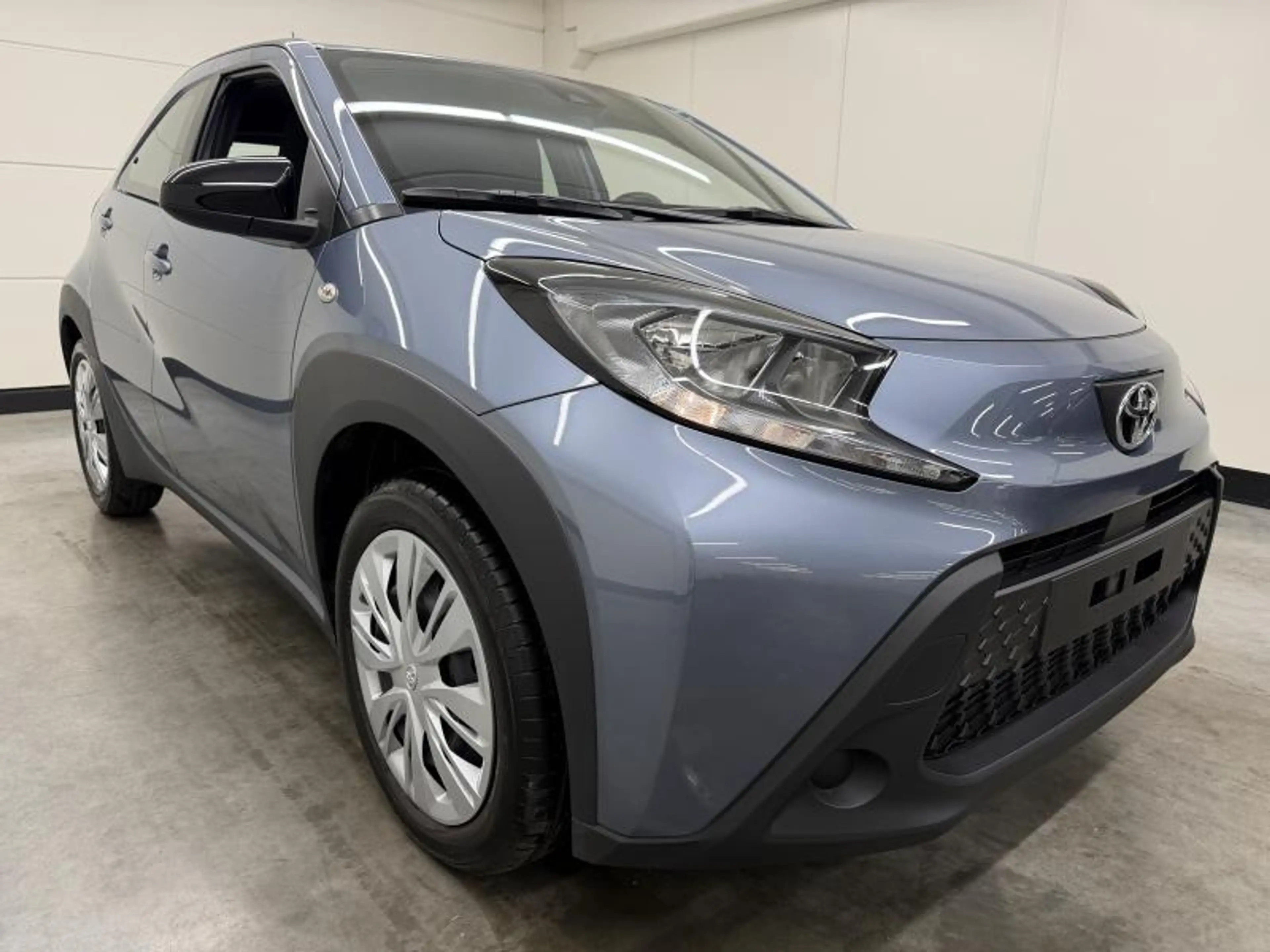 Toyota Aygo X Play + Automaat — photo 2