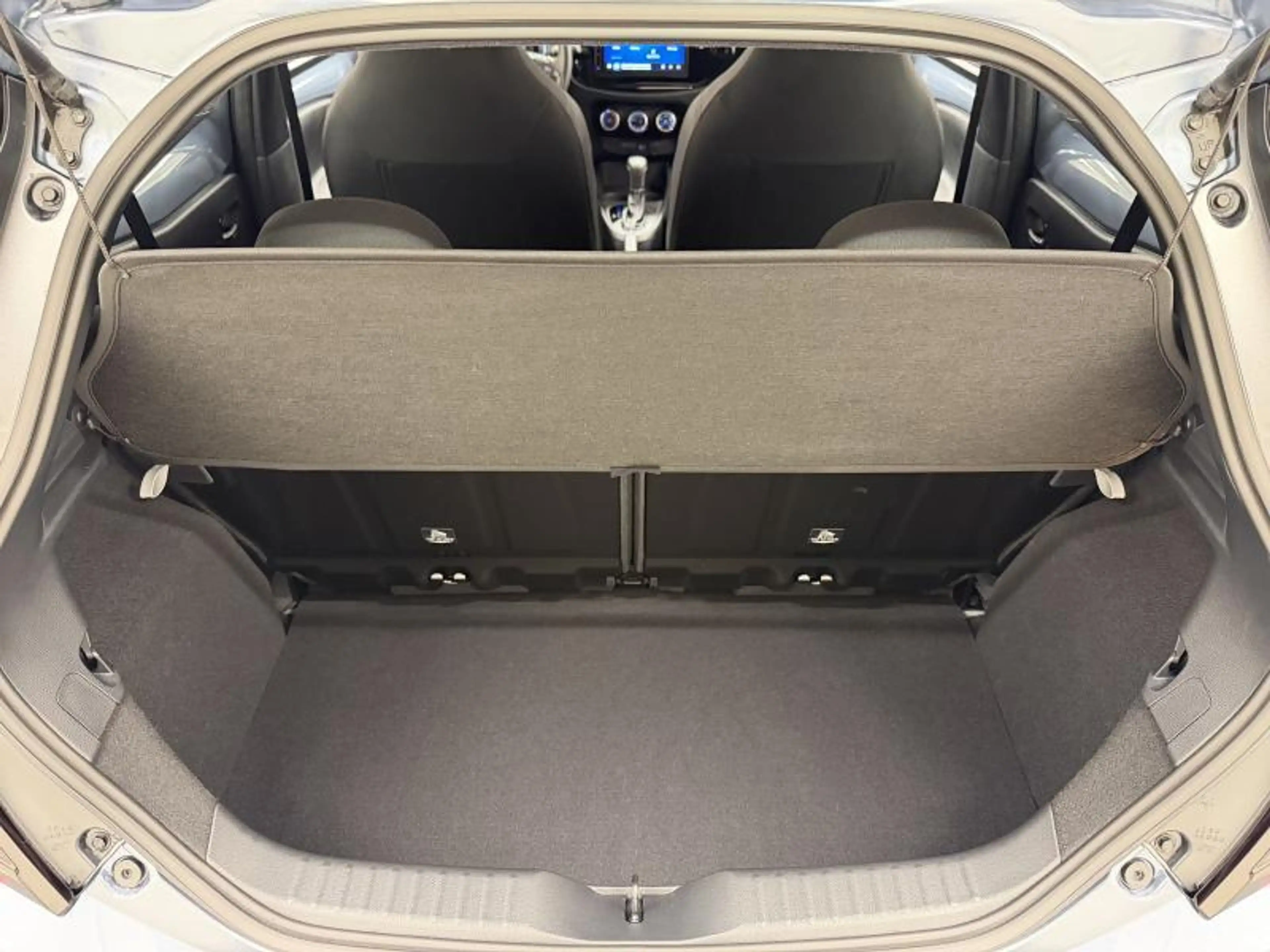 Toyota Aygo X Play + Automaat — photo 12