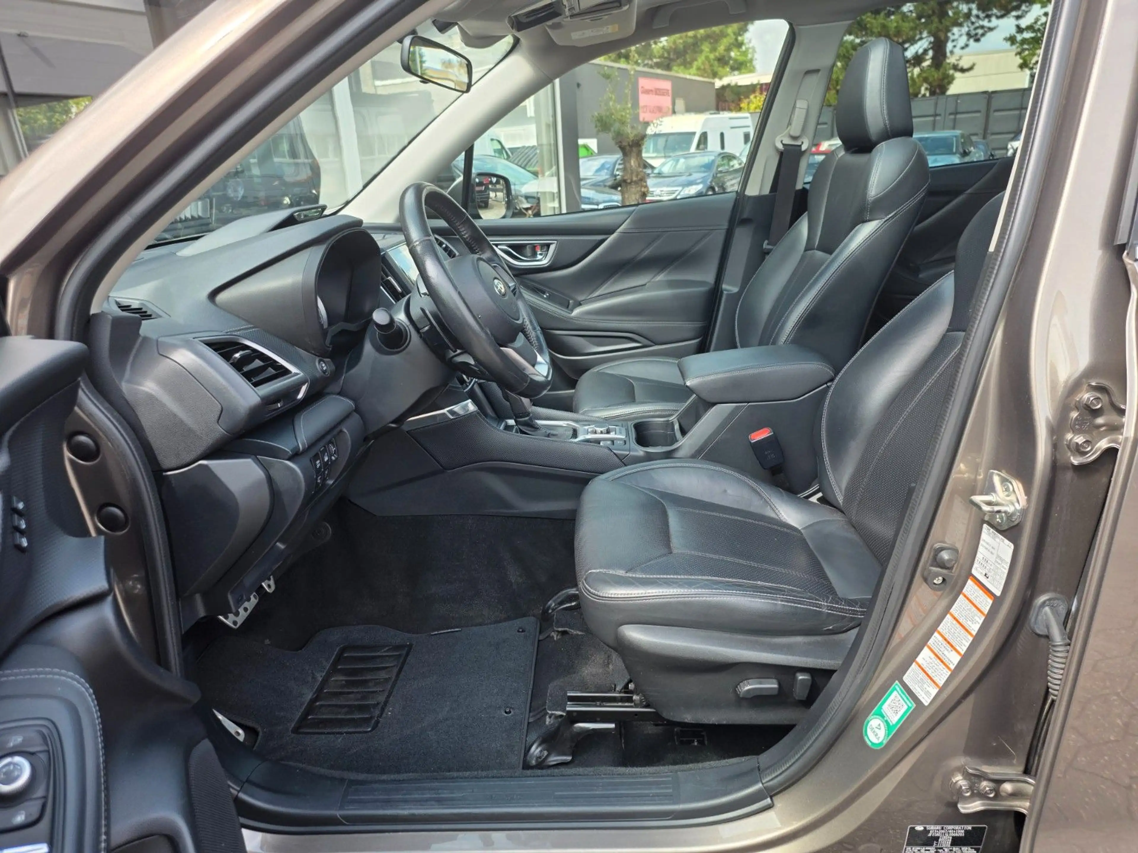 Subaru Forester Platinum E-Boxer PANO/AWD/TOT/ABSTAND — photo 7