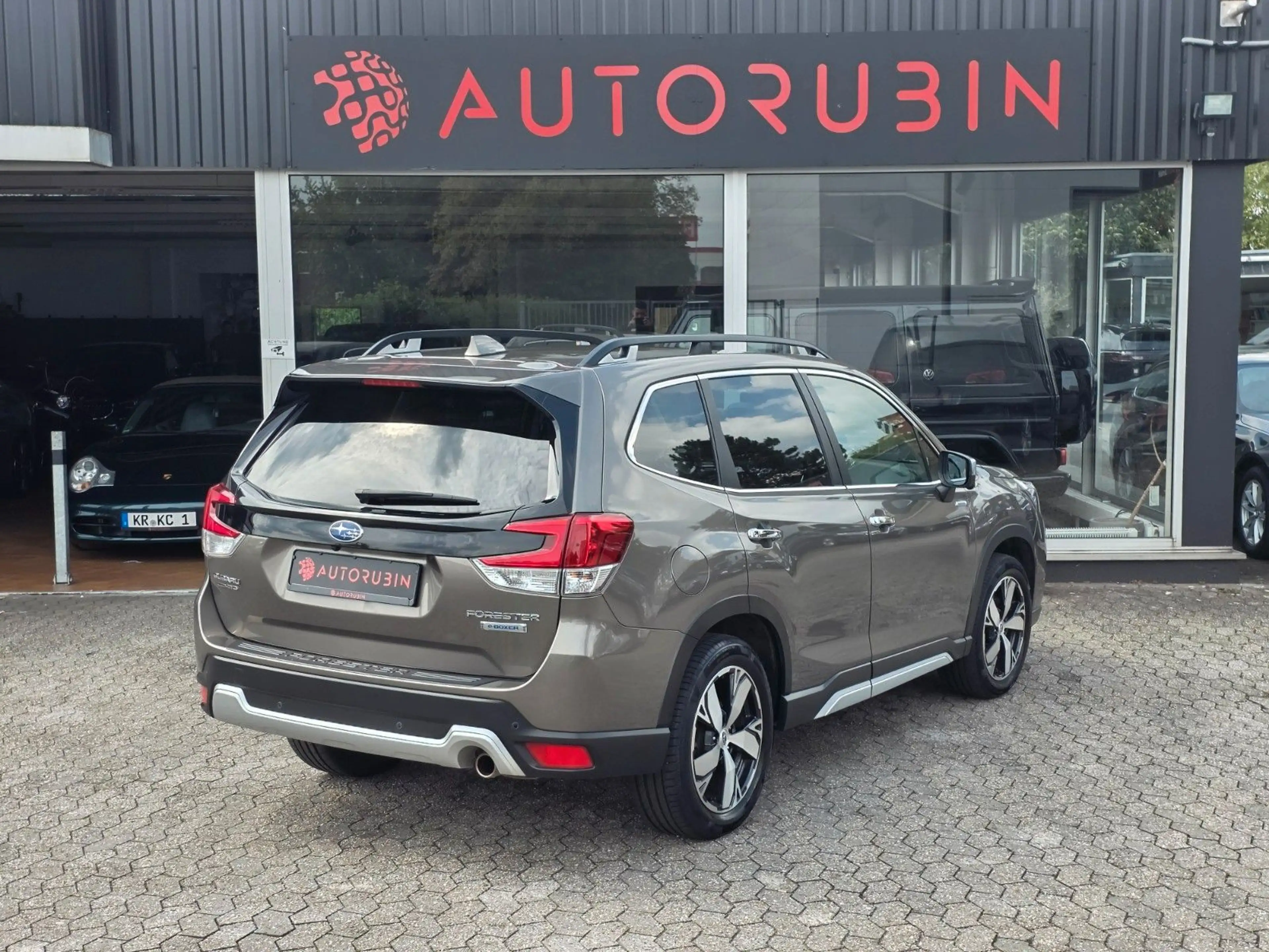 Subaru Forester Platinum E-Boxer PANO/AWD/TOT/ABSTAND — photo 4