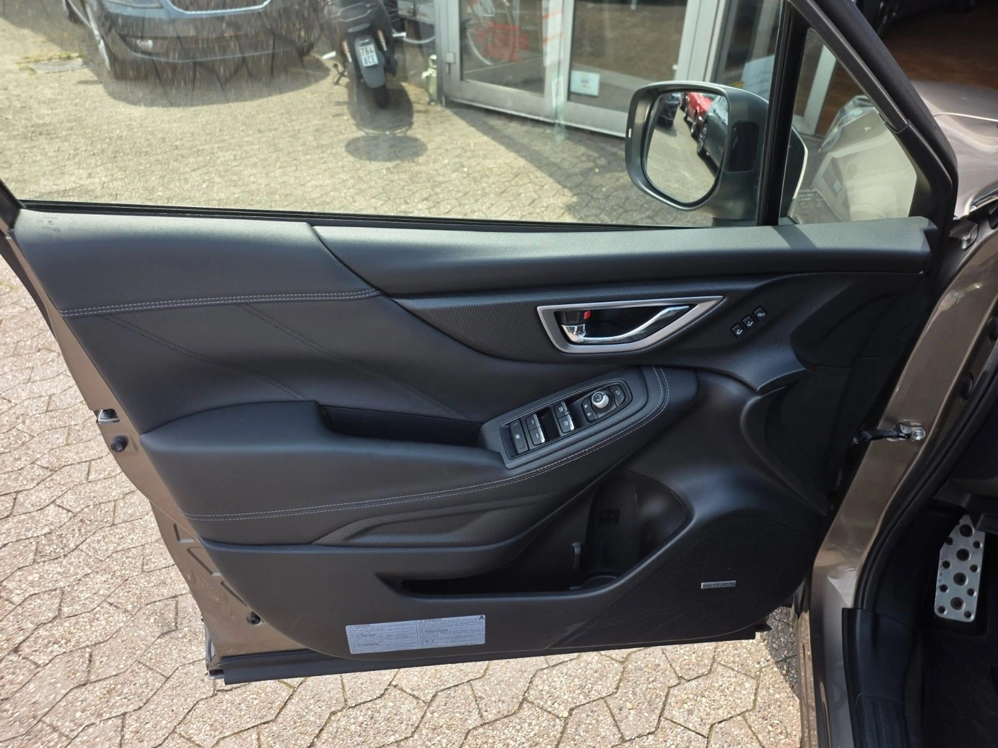 Subaru Forester Platinum E-Boxer PANO/AWD/TOT/ABSTAND — photo 14