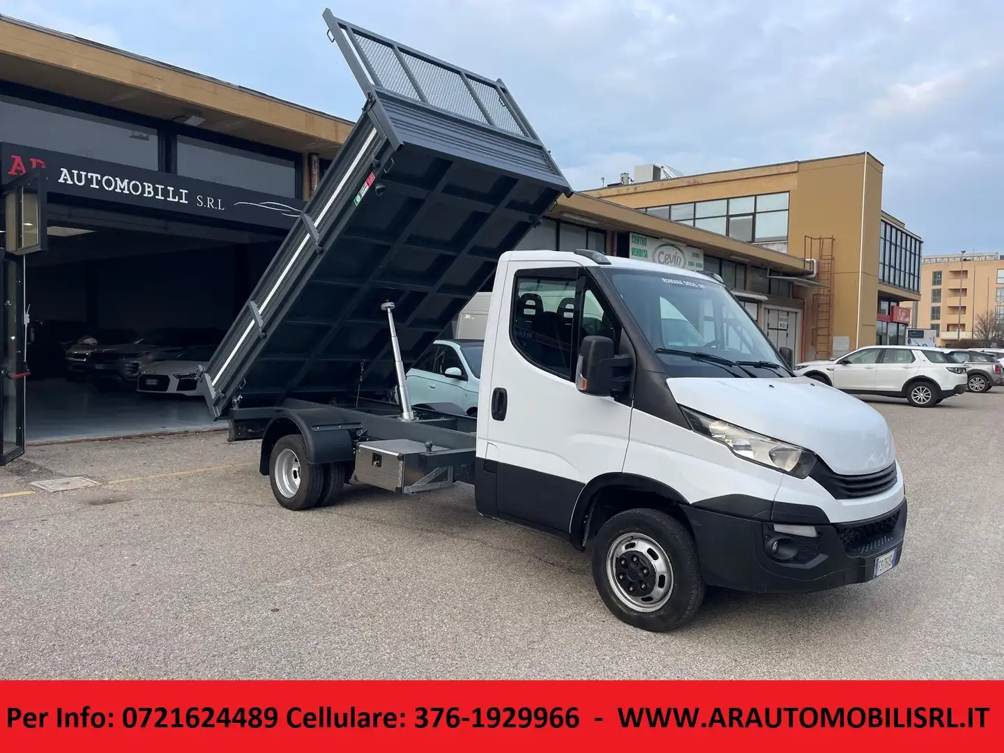 Iveco Daily 35C14 RIBALTABILE TRILATERALE Blanc - 1