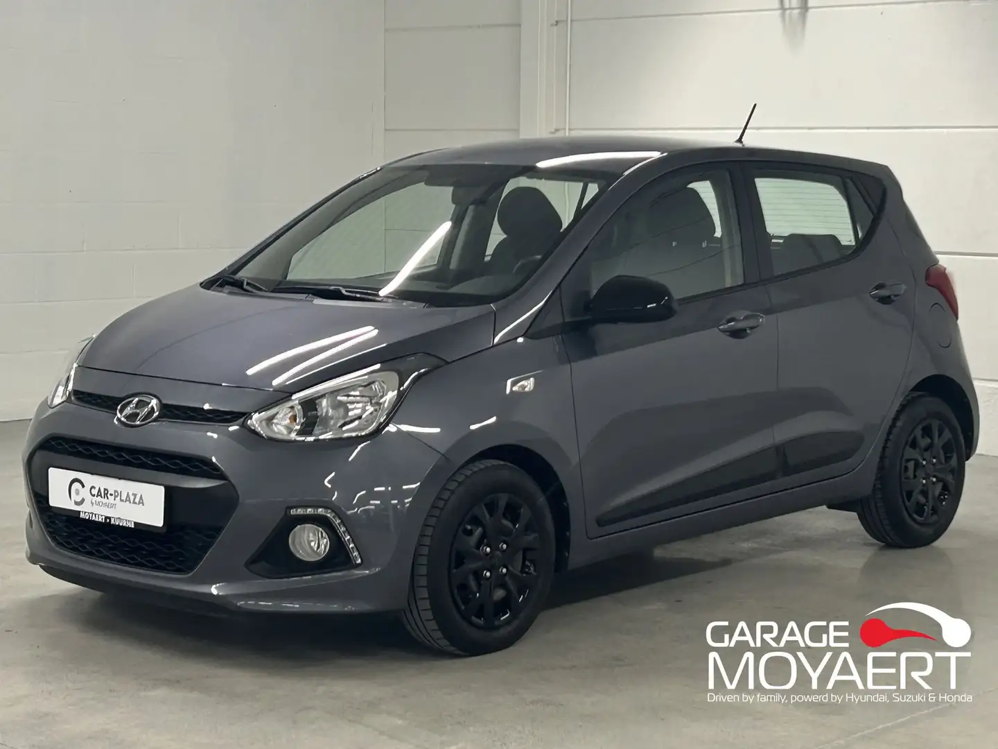 Hyundai i10 1,0i Black Line Grey - 1