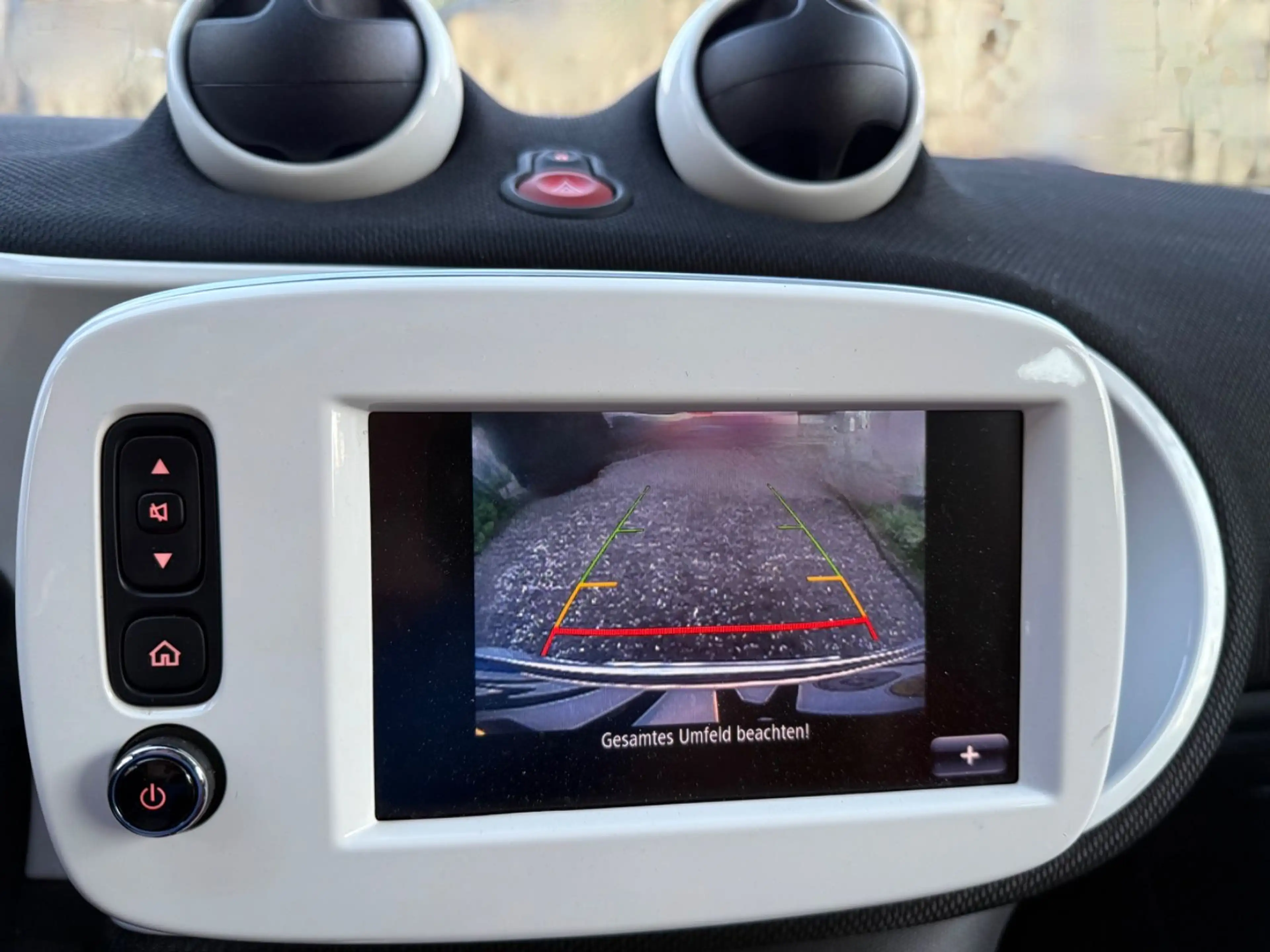 smart forTwo Coupe BRABUS DSG Kamera Leder Scheckheft Pano — photo 11