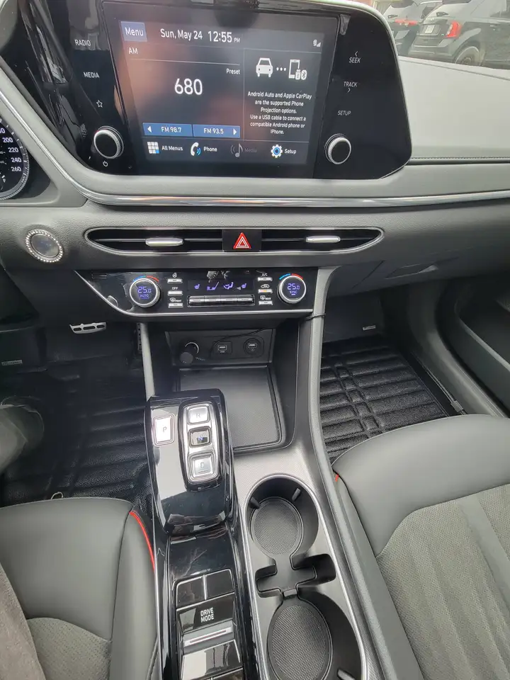 Hyundai SONATA снимка Hyundai SONATA