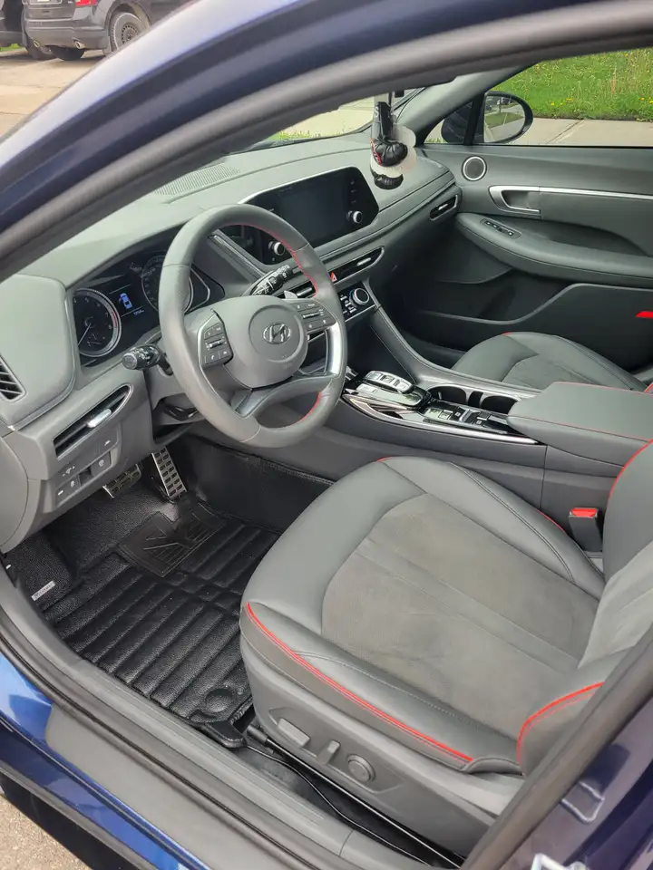 Hyundai SONATA снимка Hyundai SONATA