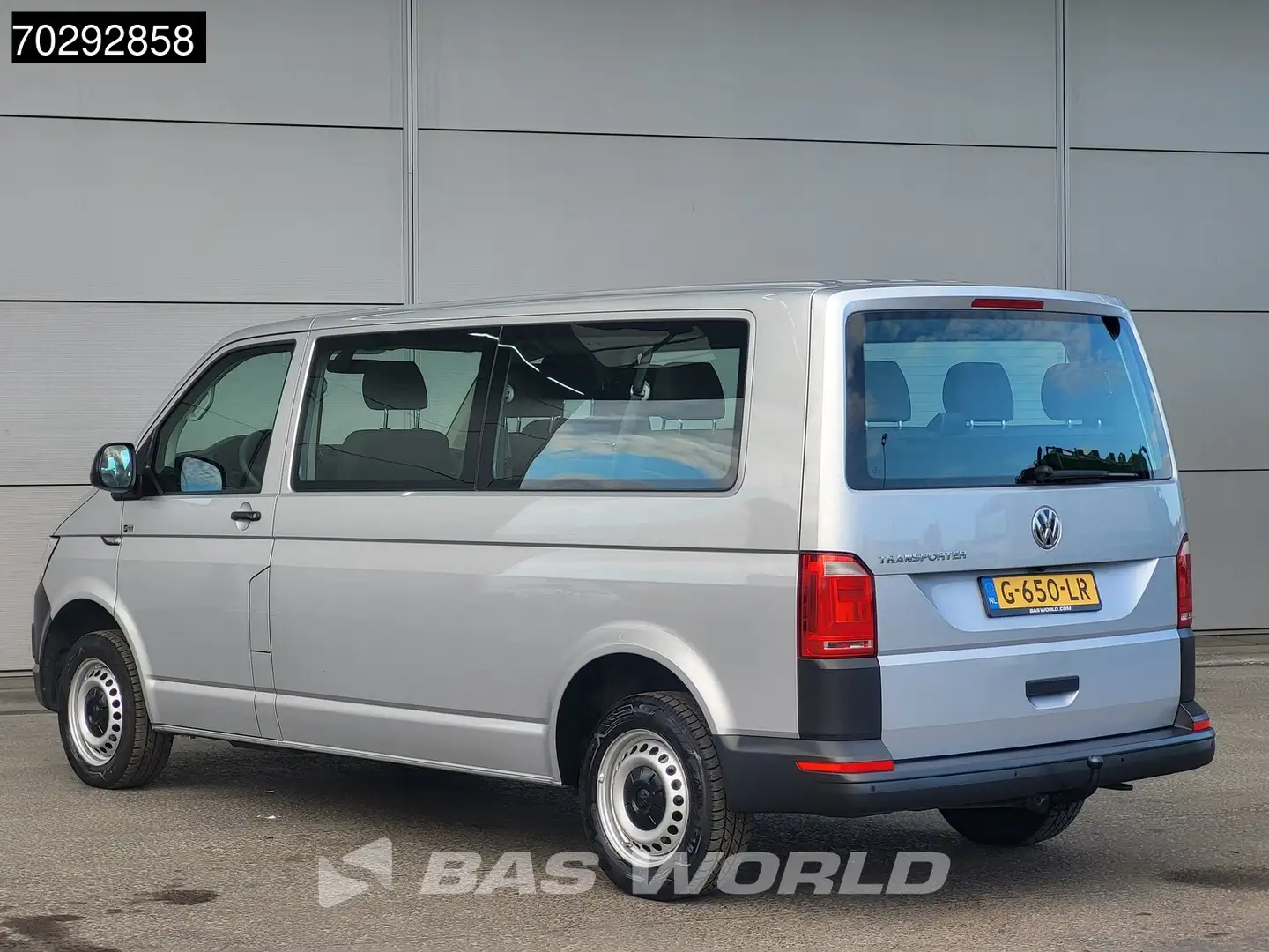 Volkswagen Transporter Incl. BPM + BTW Personenvervoer L2H1 Trekhaak Navi Argent - 2