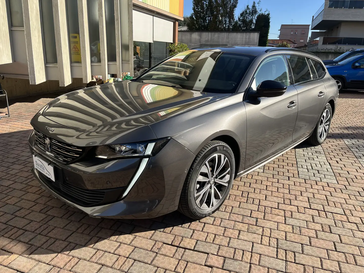 Peugeot 508 SW 1.5 bluehdi 130CV Allure EAT8 Gris - 1