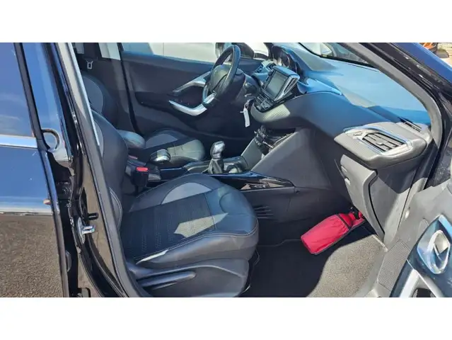 Peugeot 2008 view 15