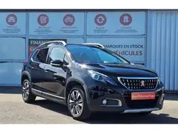 Peugeot 2008 Allure 1.5 BlueHDi 100cv + Toit panoramique + Park assist +