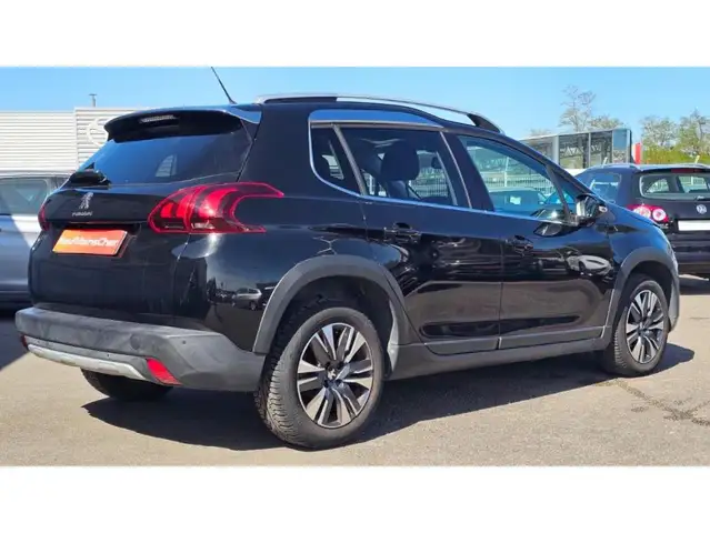 Peugeot 2008 view 3