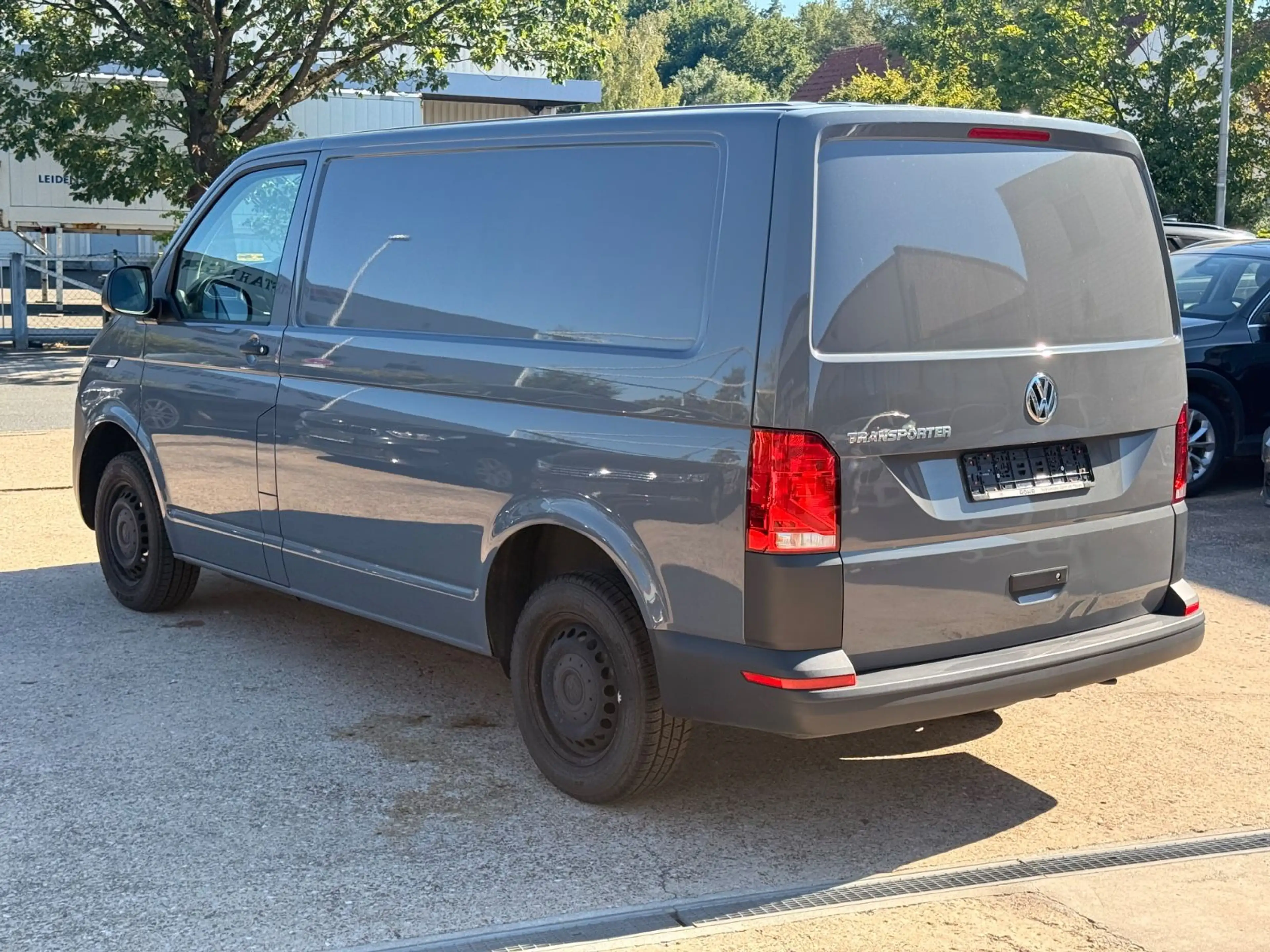 Volkswagen T6 Transporter Kasten FWD — photo 6