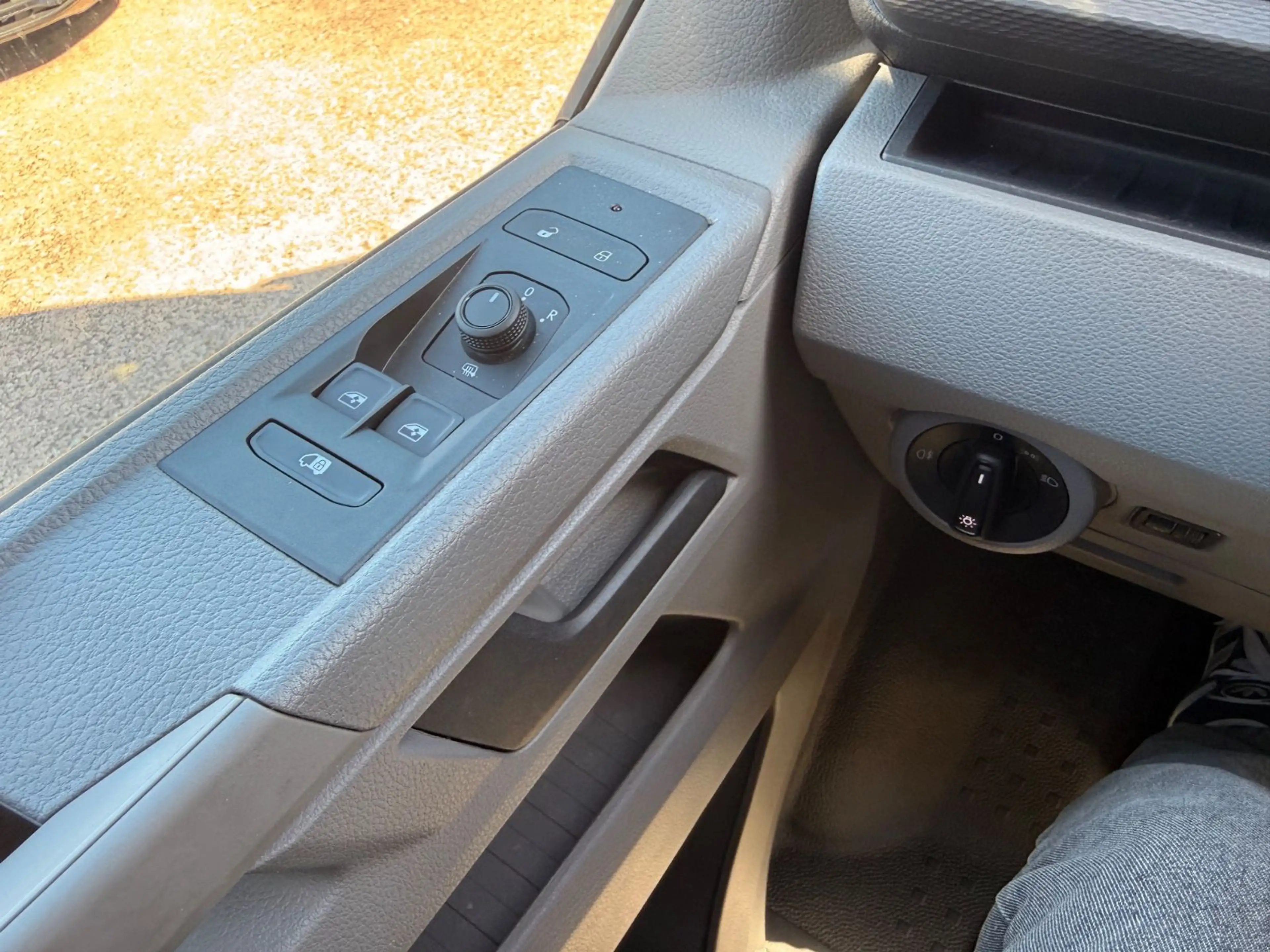 Volkswagen T6 Transporter Kasten FWD — photo 20