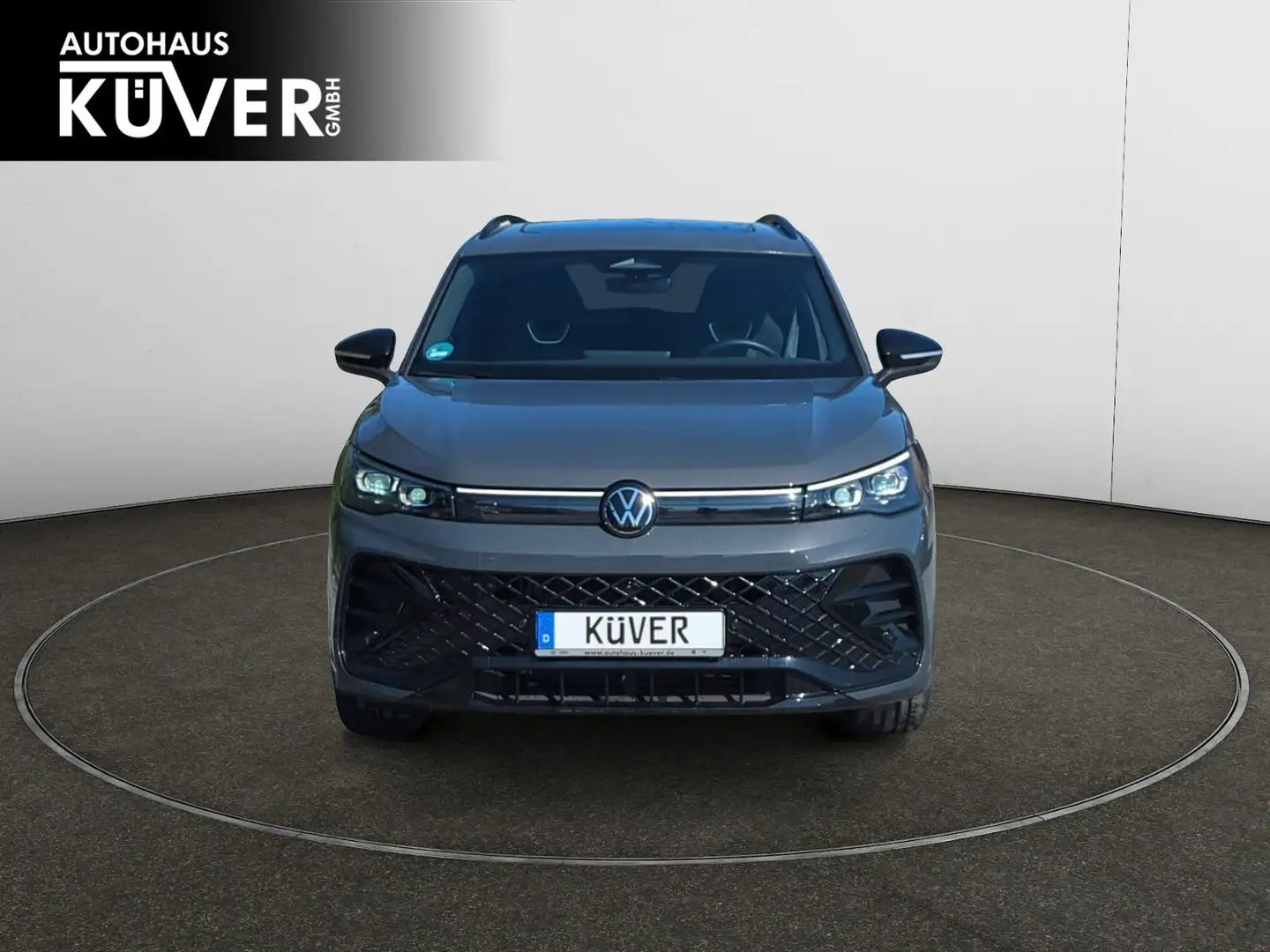 Volkswagen Tiguan R-Line 1.5 TSI DSG Navi+ACC+Pano+Matrix Grau - 2