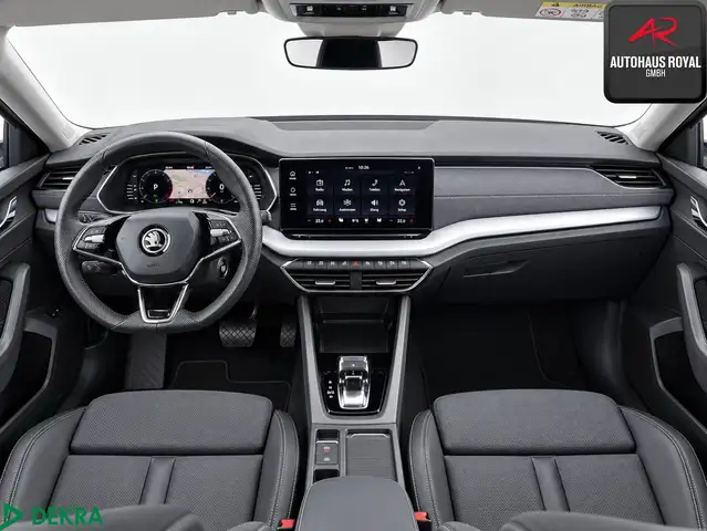Skoda Octavia view 2