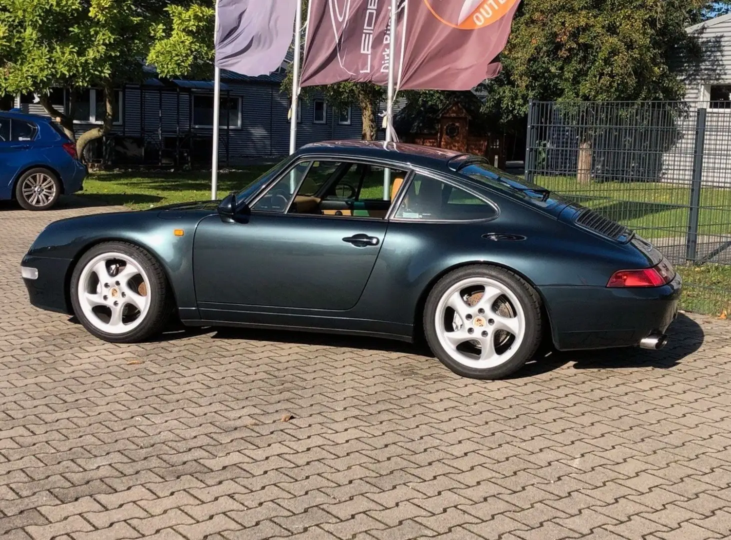 Porsche 993 911 Carrera 4 Grün - 1