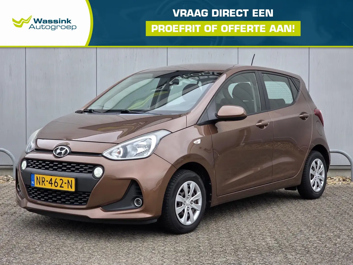 Hyundai i10 1.0i 66pk | Navigatie | Climate Control | Bluetoot Bruin - 1