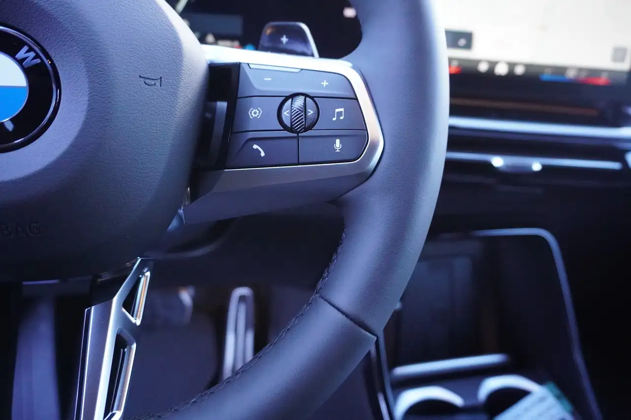 BMW X1 xDrive20d M Sport AHK HeadUp 360Kamera ACC Driving 10