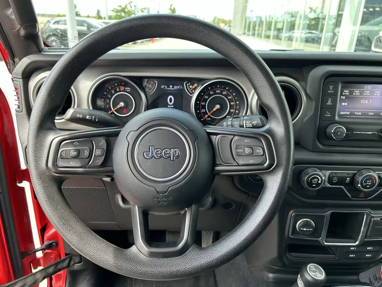 Jeep Wrangler photo Jeep Wrangler