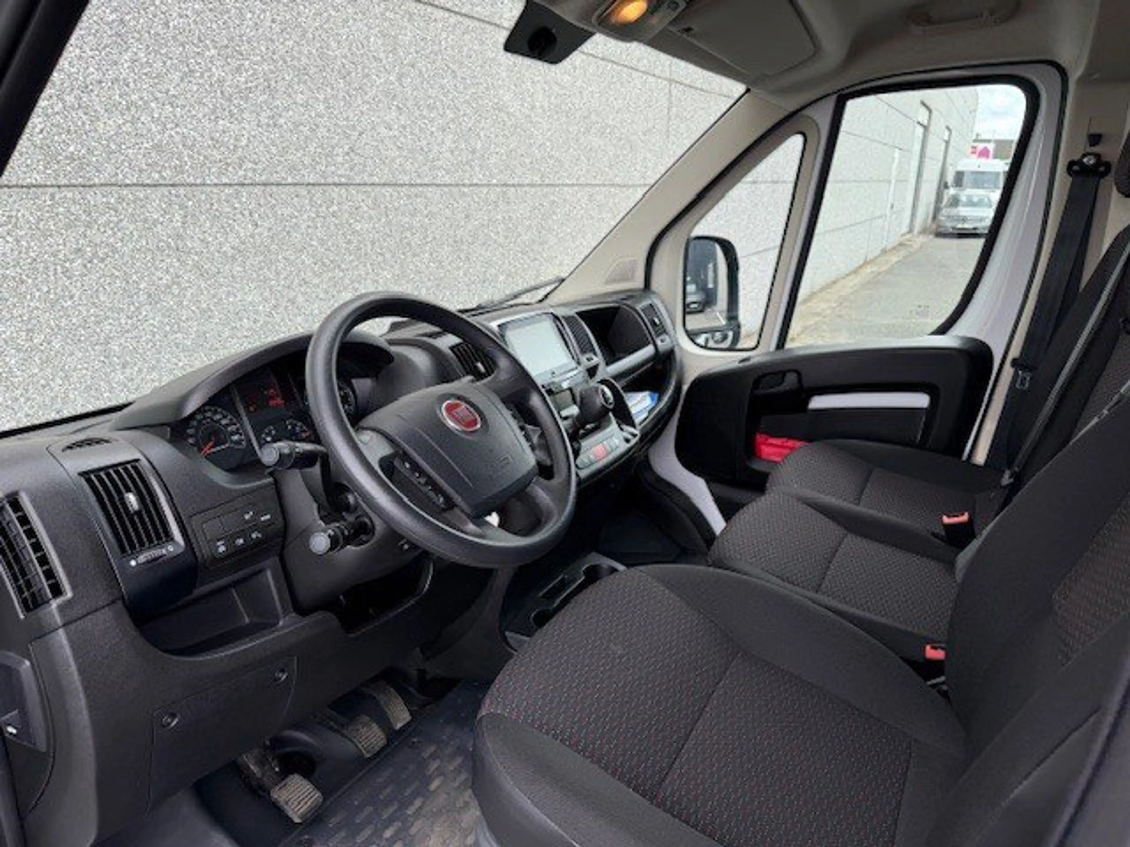 Fiat Ducato L2H2 *AC*CAR PLAY* 2.2 D 140 PK — photo 2