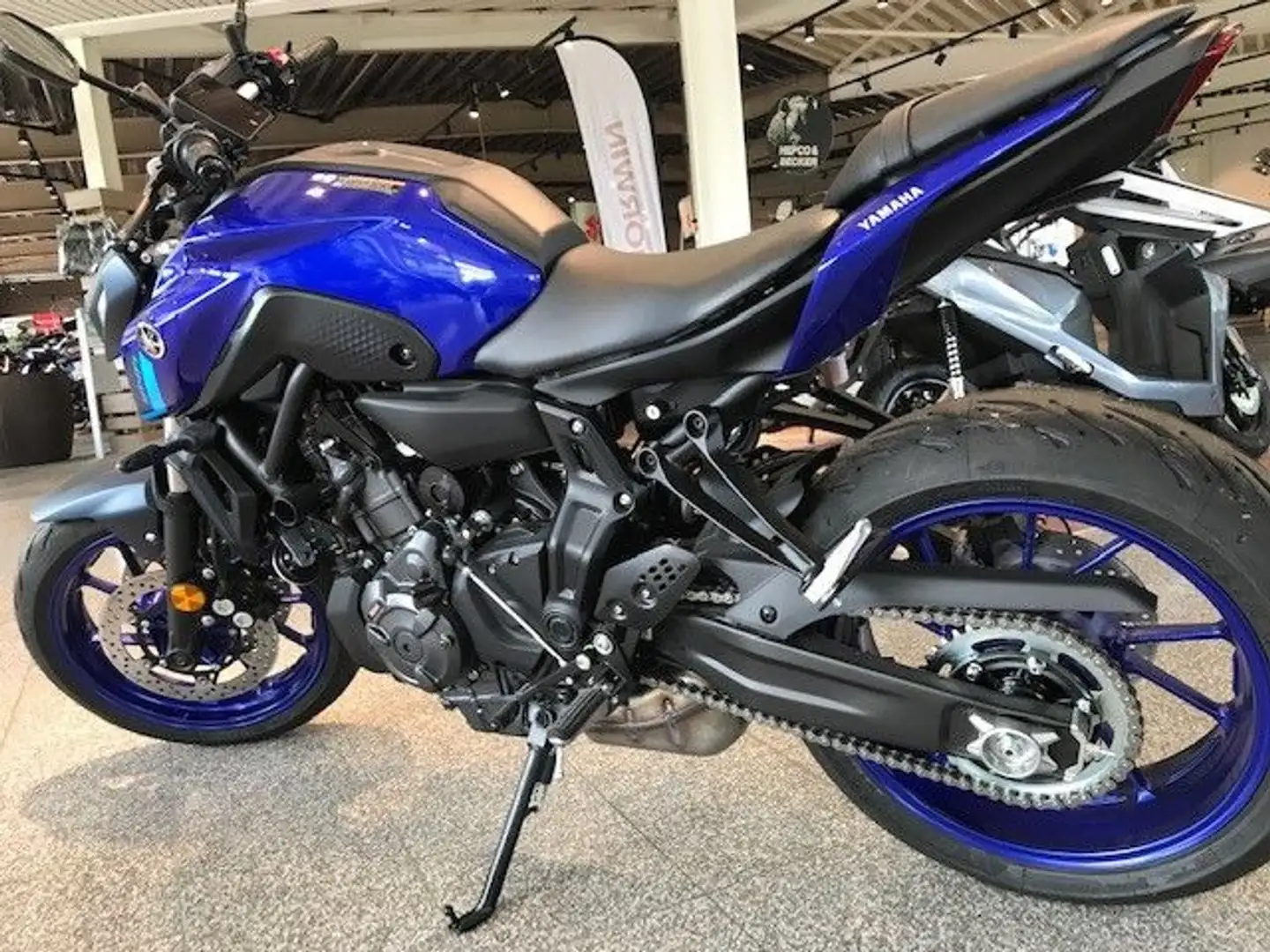 Yamaha MT-07 Mod24 Bleu - 2