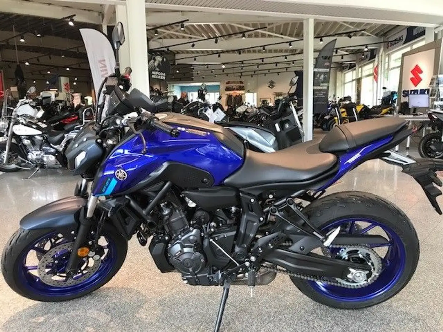 Yamaha MT-07 Mod24 Bleu - 1