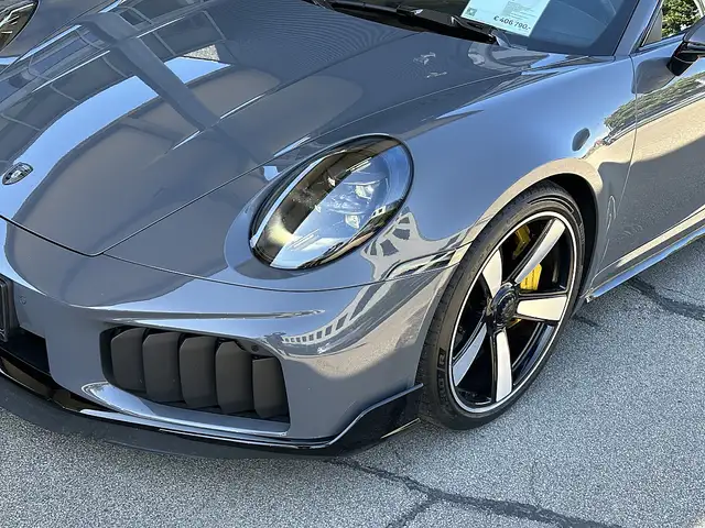Porsche 992 911 992.2 Carrera Coupé Turbo S PDK Ansicht 5