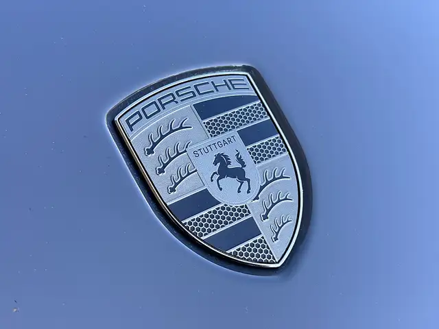 Porsche 992 911 992.2 Carrera Coupé Turbo S PDK Ansicht 4