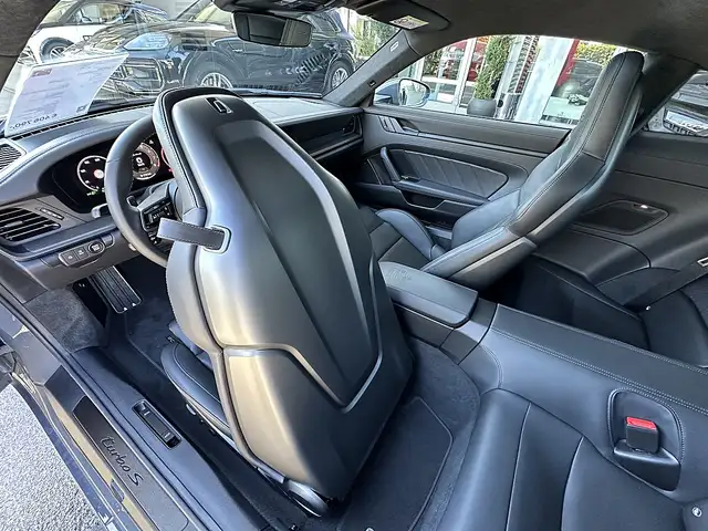 Porsche 992 911 992.2 Carrera Coupé Turbo S PDK Ansicht 26