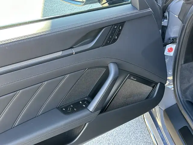 Porsche 992 911 992.2 Carrera Coupé Turbo S PDK Ansicht 18