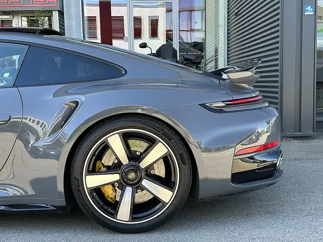 Porsche 992 911 992.2 Carrera Coupé Turbo S PDK Ansicht 11
