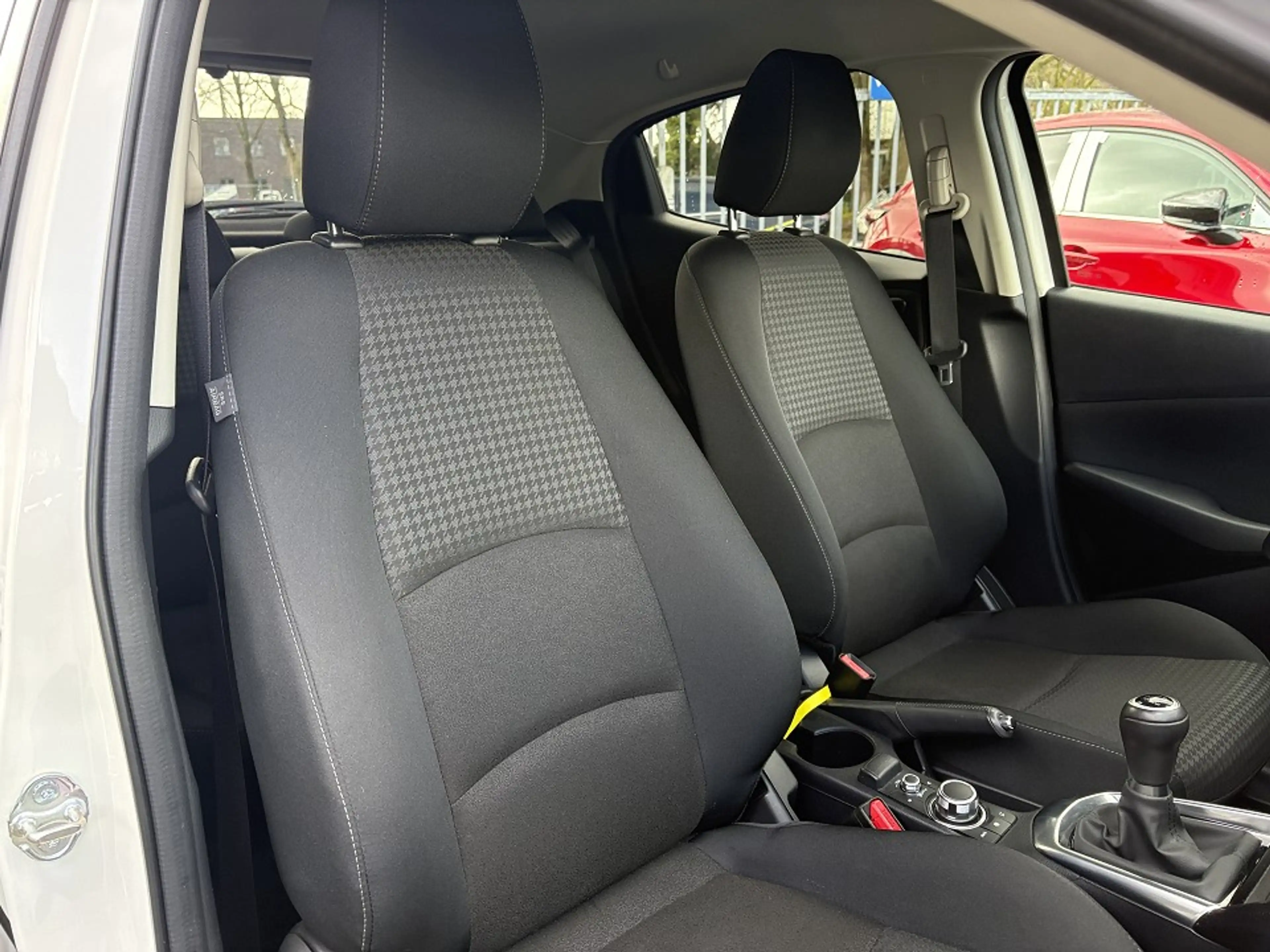 Mazda 2 SKYACTIV-G90 KIZOKU, NAVI, R.KAMERA, ALU-16, — photo 13