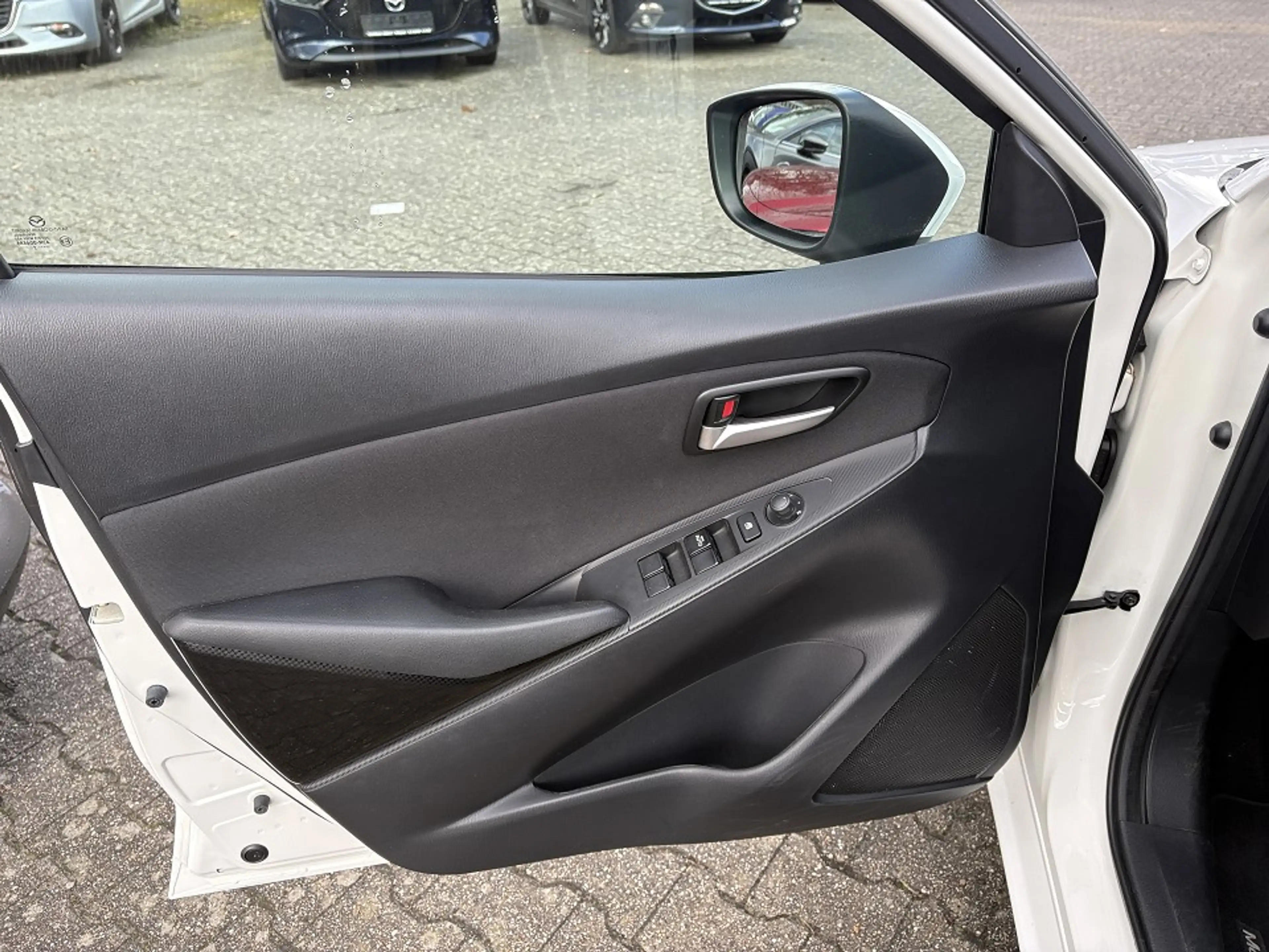 Mazda 2 SKYACTIV-G90 KIZOKU, NAVI, R.KAMERA, ALU-16, — photo 6