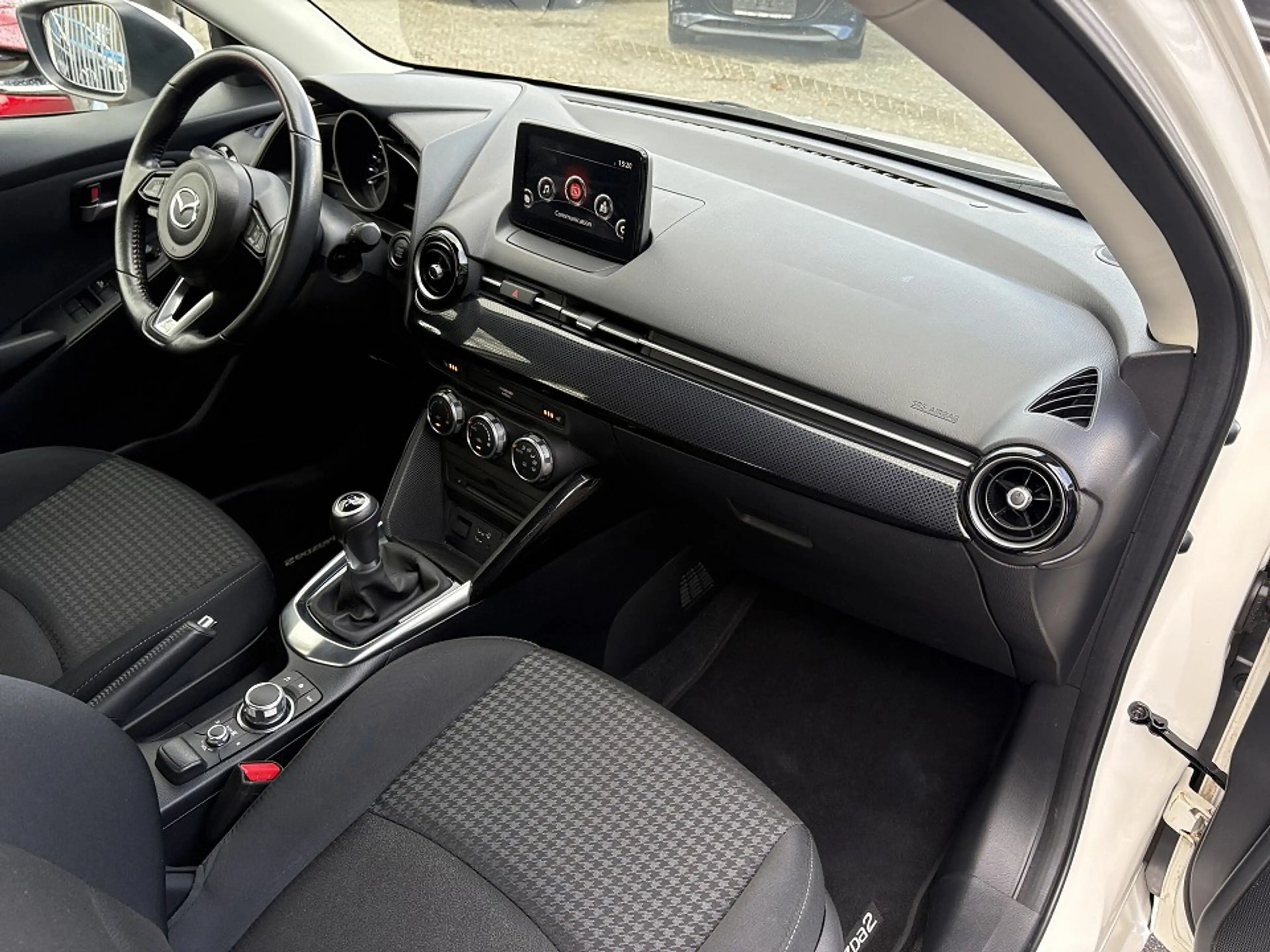 Mazda 2 SKYACTIV-G90 KIZOKU, NAVI, R.KAMERA, ALU-16, — photo 12