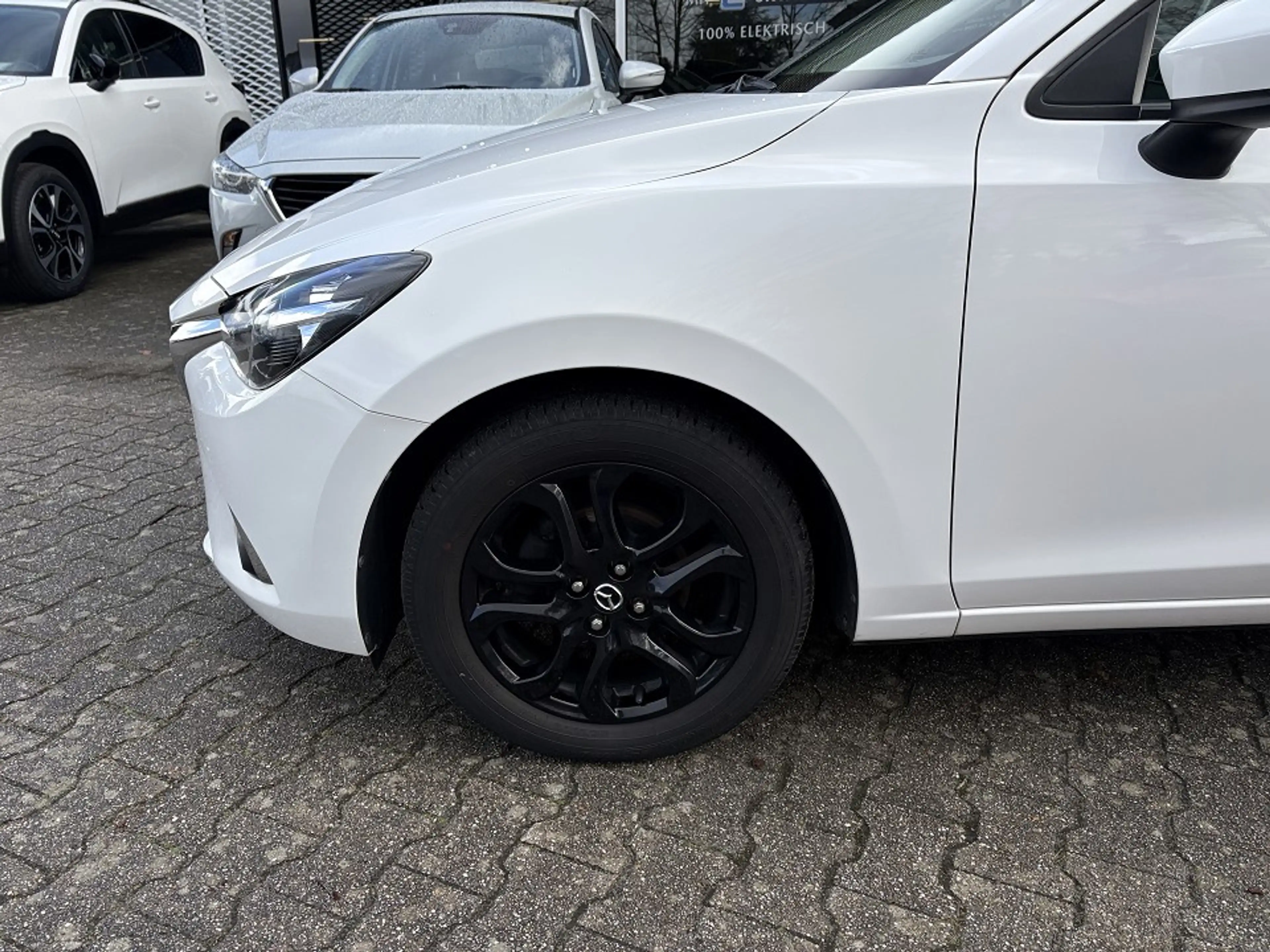 Mazda 2 SKYACTIV-G90 KIZOKU, NAVI, R.KAMERA, ALU-16, — photo 5