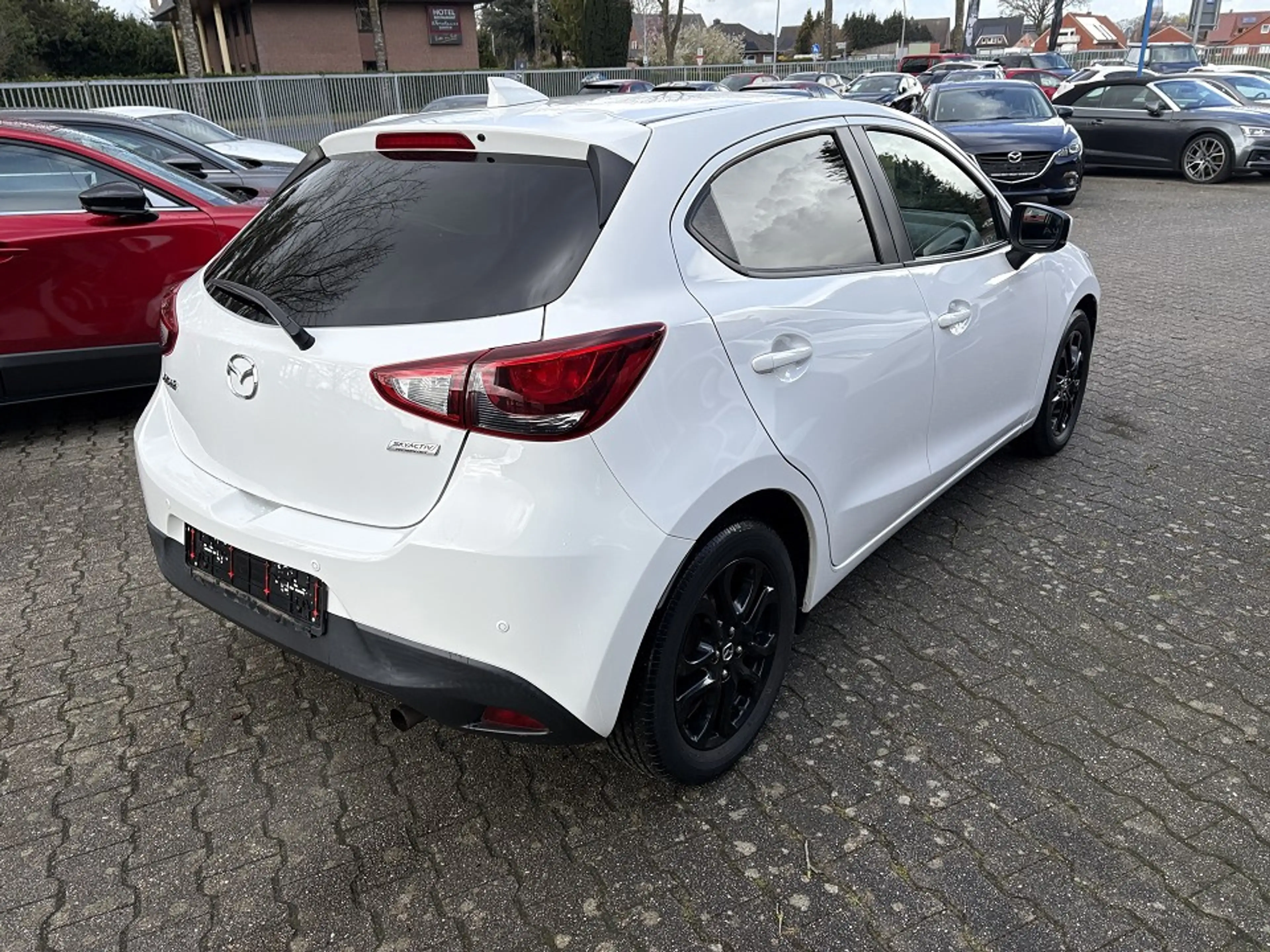 Mazda 2 SKYACTIV-G90 KIZOKU, NAVI, R.KAMERA, ALU-16, — photo 11