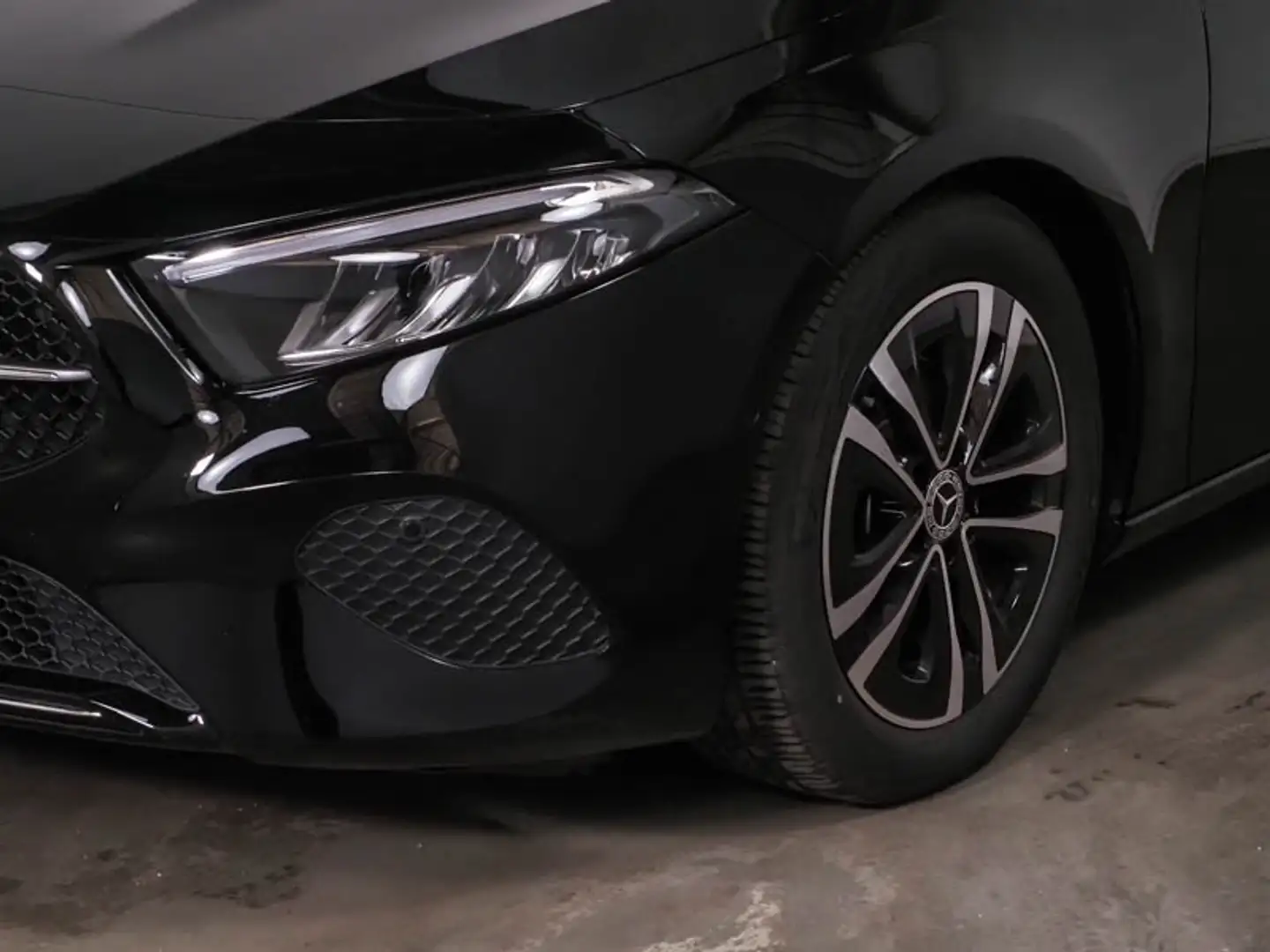 Mercedes-Benz A 200 d Progressive Line+MBUX+Navi-Prem.+LED+Kam Noir - 2