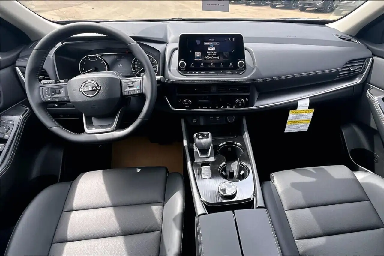 Nissan Rogue снимка Nissan Rogue