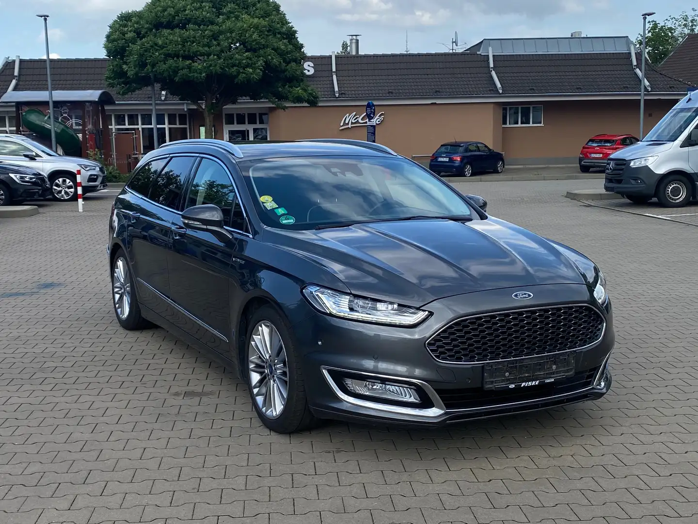 Ford Mondeo Vignale/Lenkradheiz./Standheiz./LED/ACC/Totwinkel Gris - 2