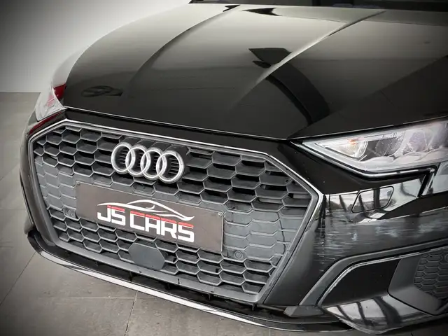 Audi A3 view 4