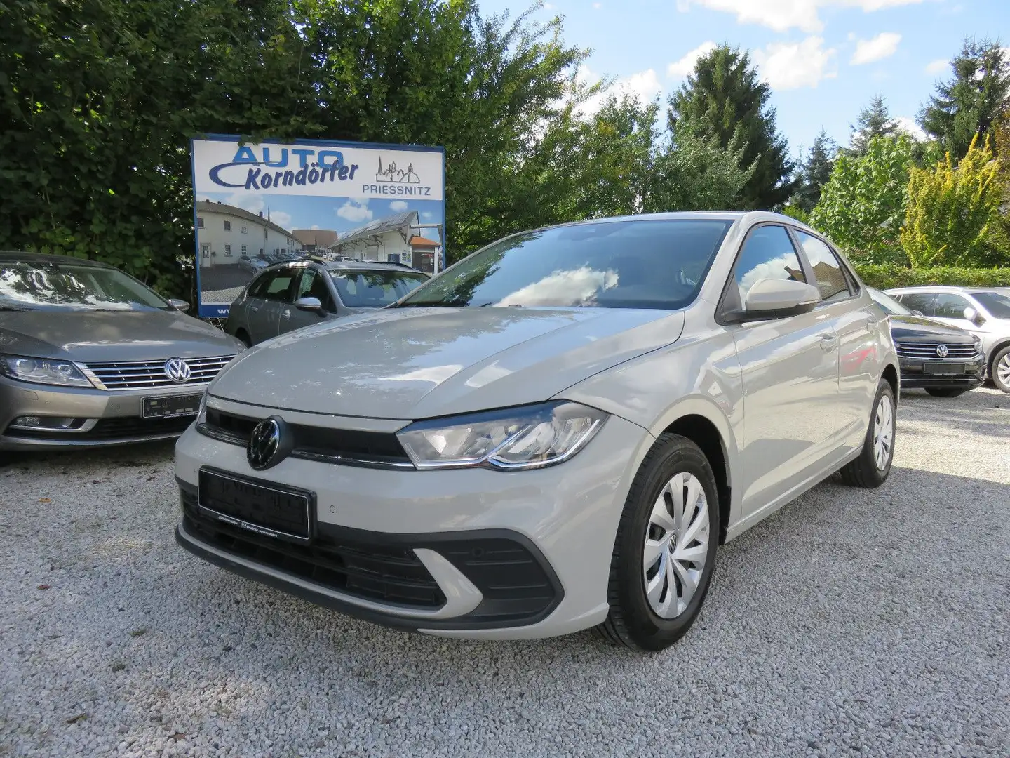 Volkswagen Polo VI Life Grau - 1