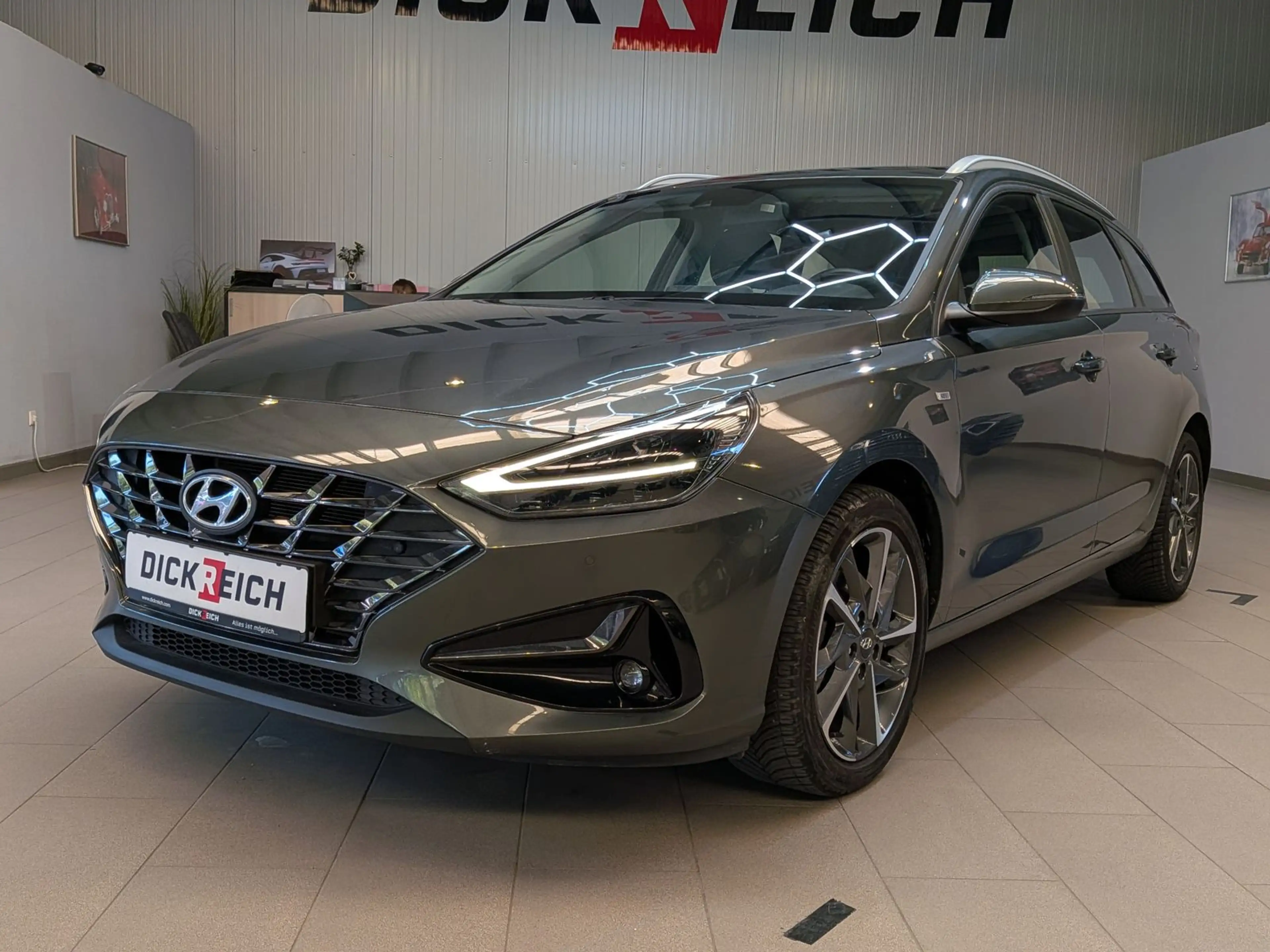 Hyundai i30 1.5 T-GDI DCT Trend MHEV Cam Navi LED-Paket — photo 7