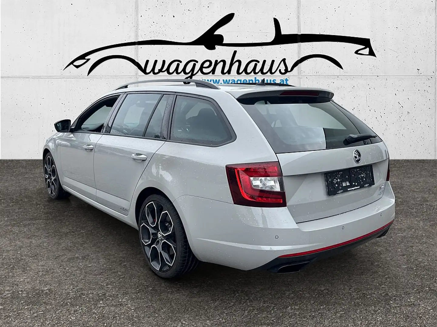 Skoda Octavia Combi RS 245 2,0 TSI DSG, Canton Soundsystem Серый - 2