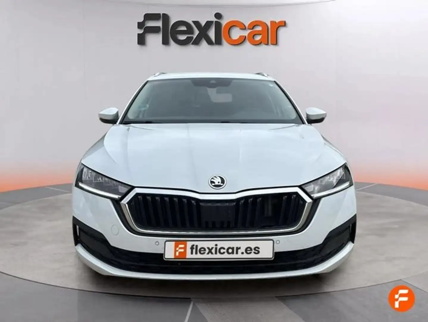 Skoda Octavia 2.0TDI Ambition DSG 110kW Blanc - 2